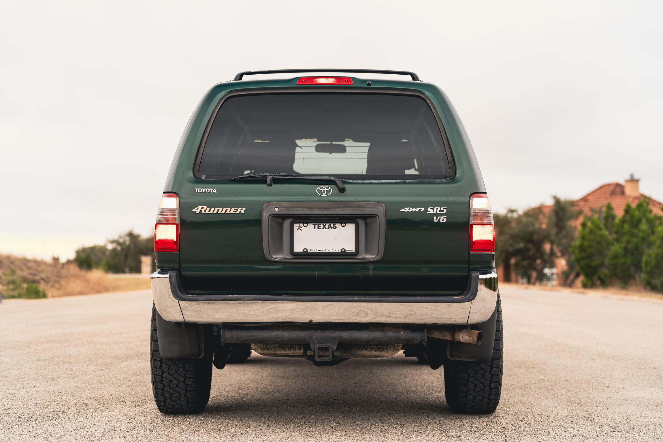 Sold: 2000 Toyota 4Runner SR5 4x4
