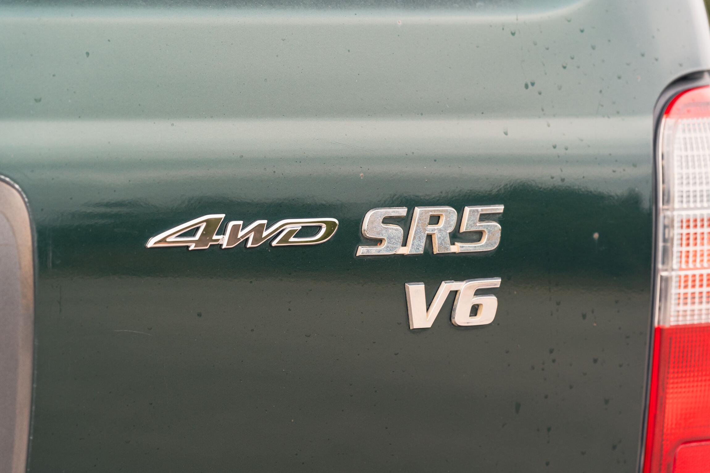Sold: 2000 Toyota 4Runner SR5 4x4