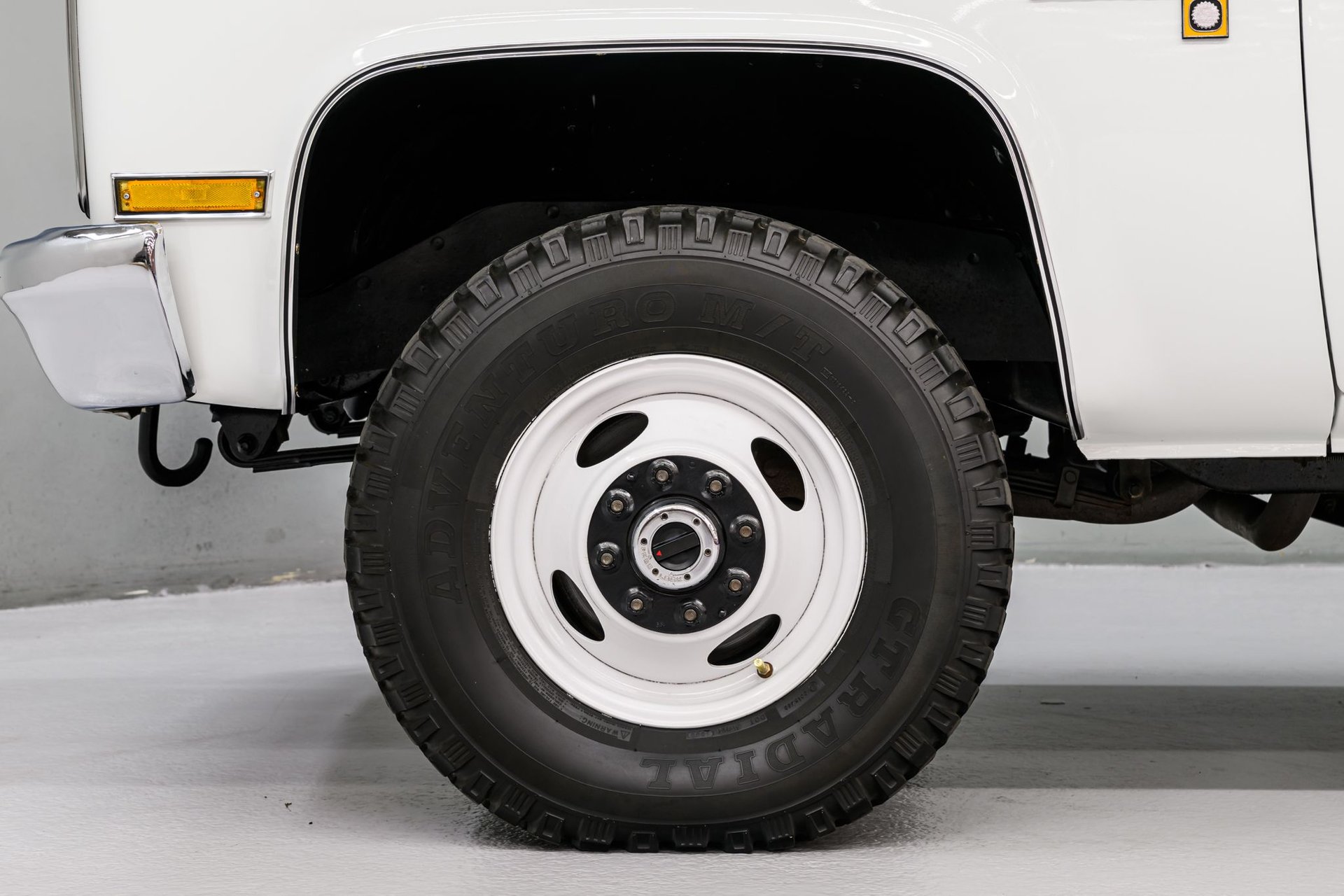 Sold: 1988 Chevrolet Scottsdale V30