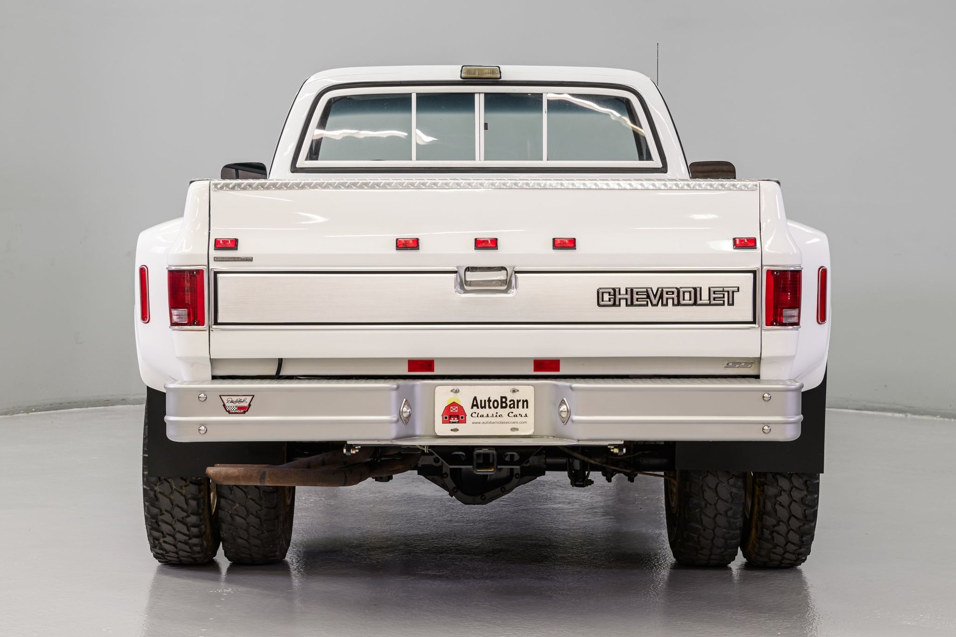 Sold: 1988 Chevrolet Scottsdale V30