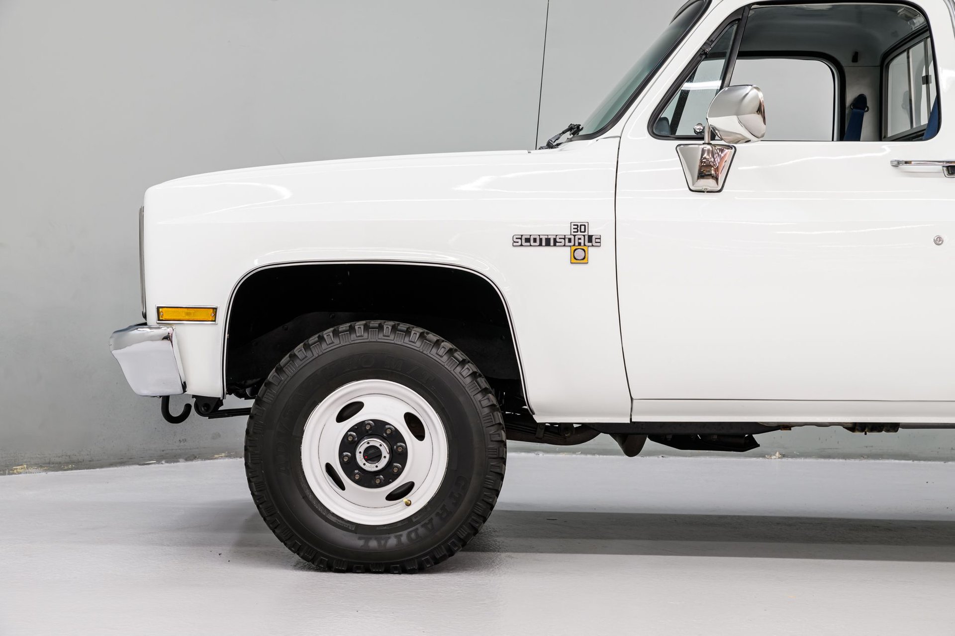 Sold: 1988 Chevrolet Scottsdale V30