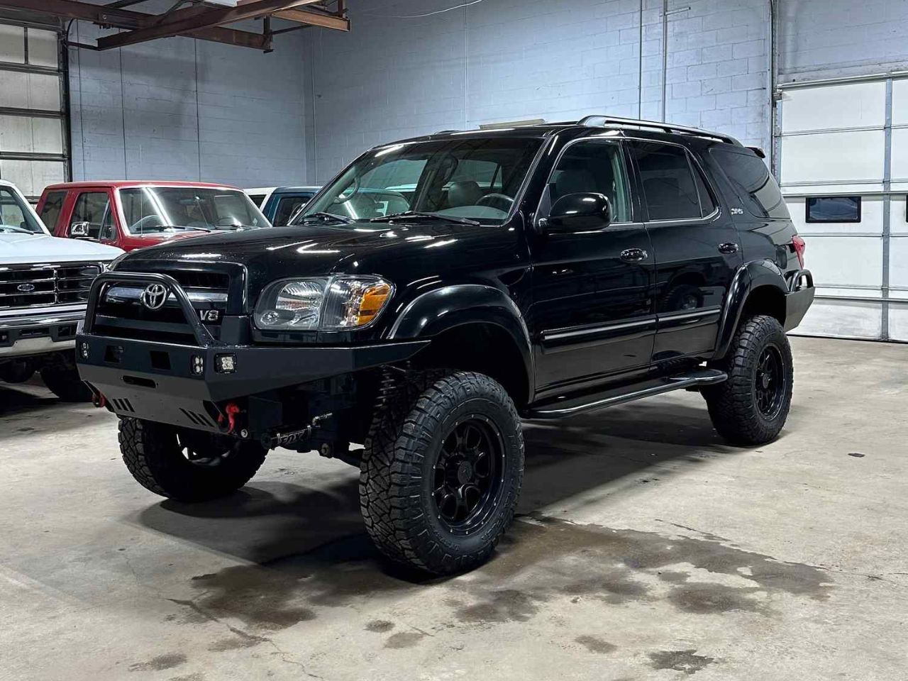 Sold: Modified 2005 Toyota Sequoia SR5