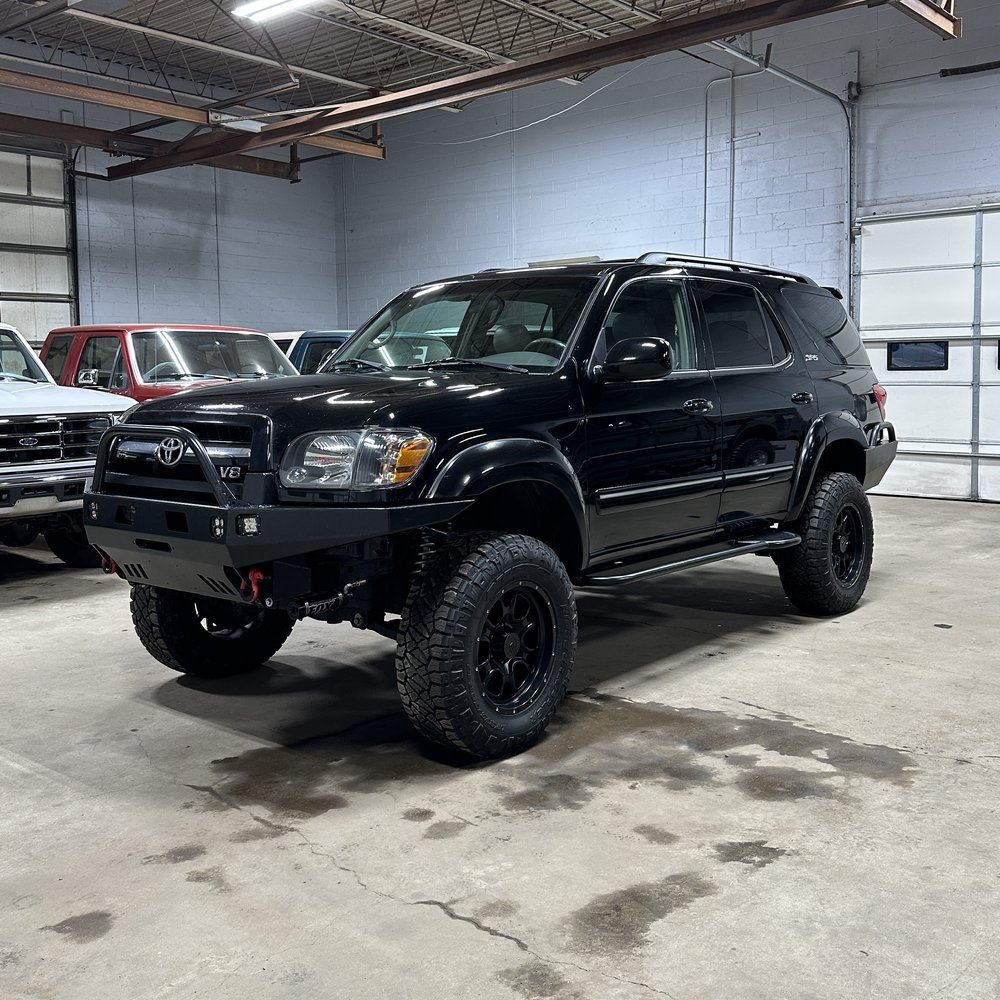 Sold: Modified 2005 Toyota Sequoia SR5