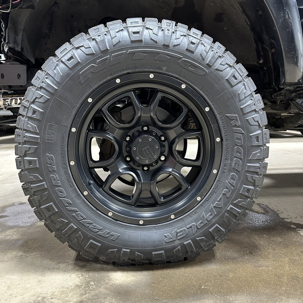 Sold: Modified 2005 Toyota Sequoia SR5