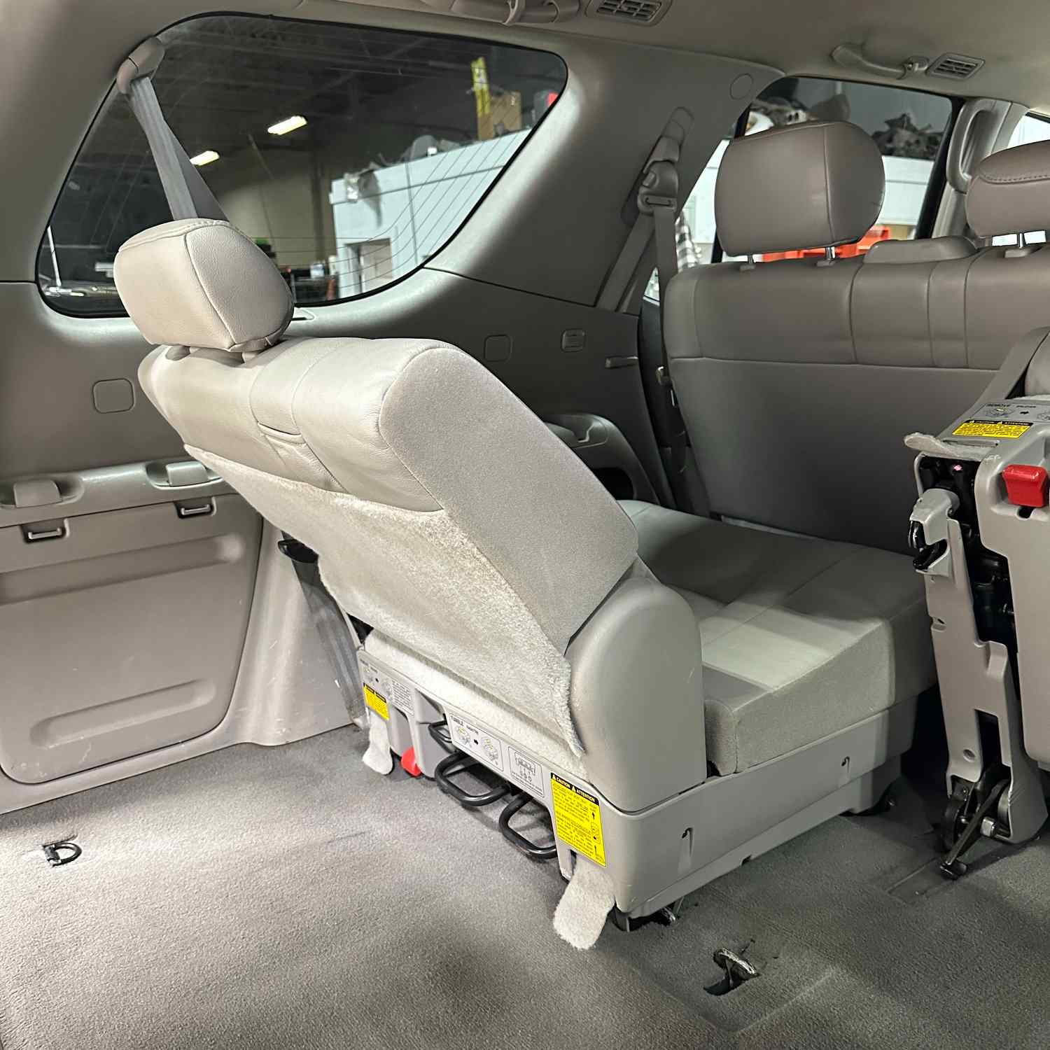 Sold: Modified 2005 Toyota Sequoia SR5