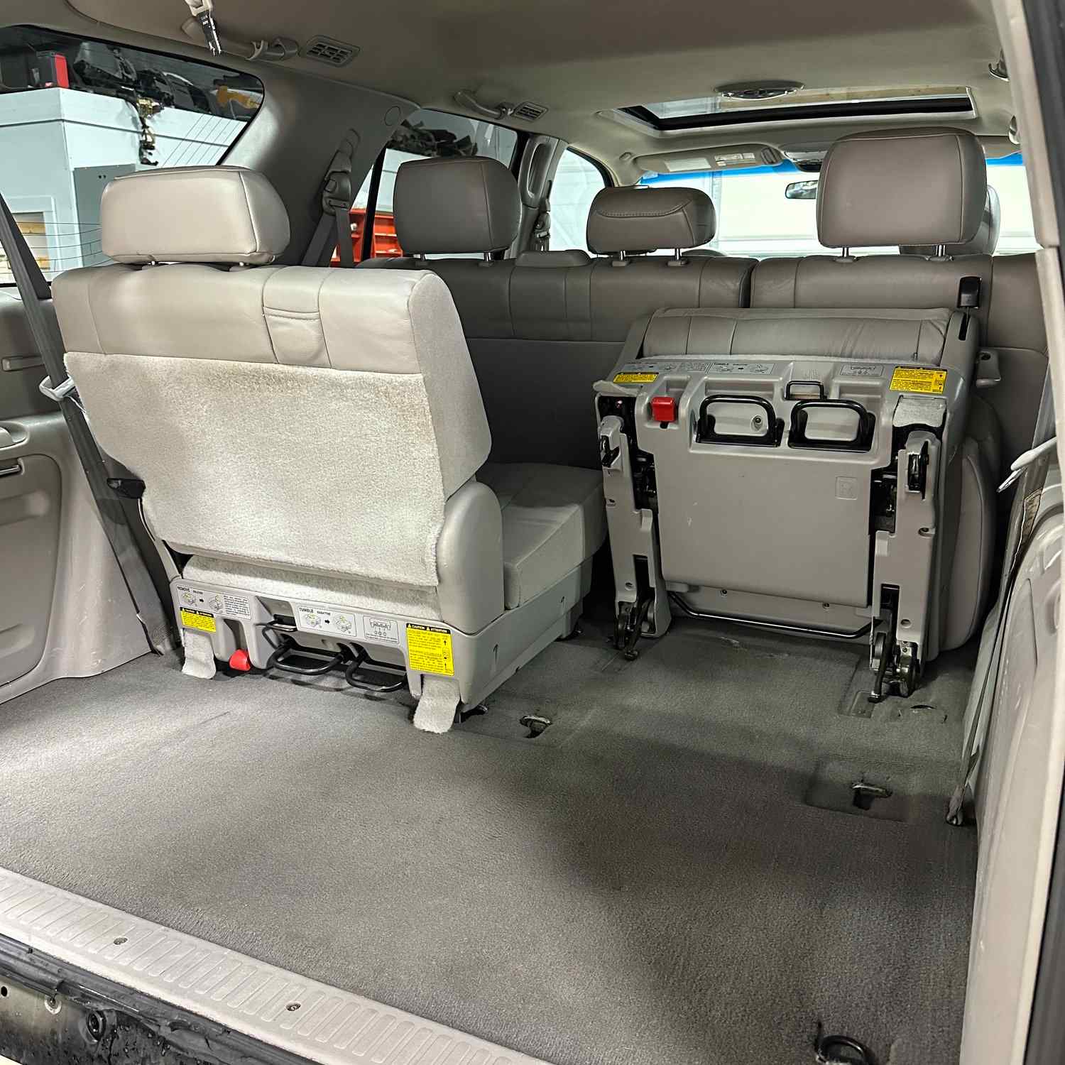 Sold: Modified 2005 Toyota Sequoia SR5