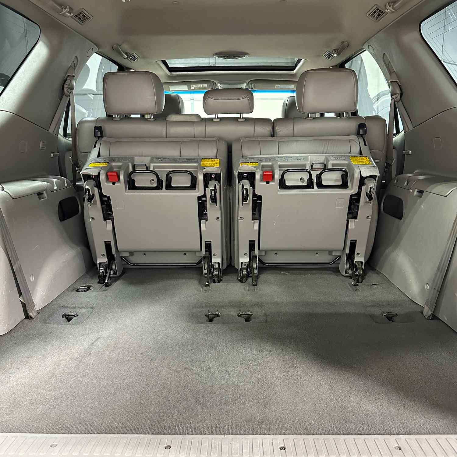 Sold: Modified 2005 Toyota Sequoia SR5