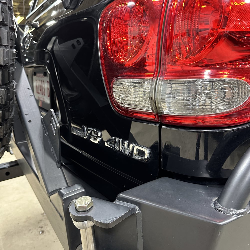 Sold: Modified 2005 Toyota Sequoia SR5