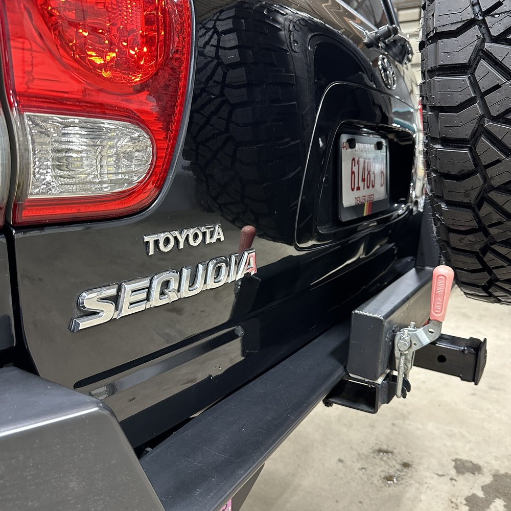 Sold: Modified 2005 Toyota Sequoia SR5