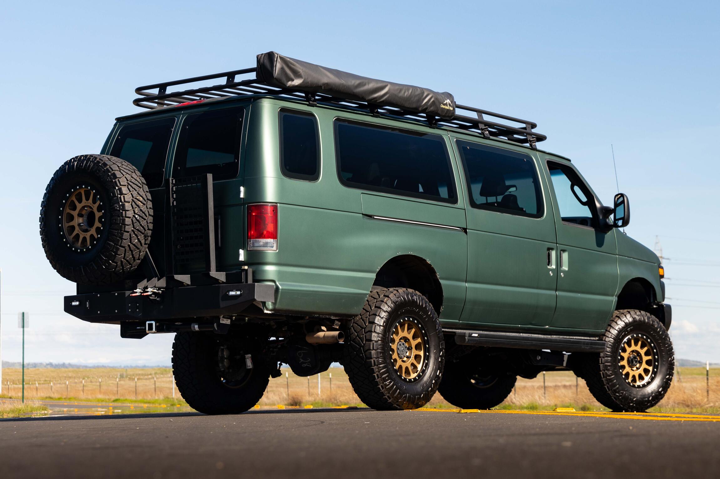 SOLD: 2009 Ford E-350 Super Duty XL 4x4