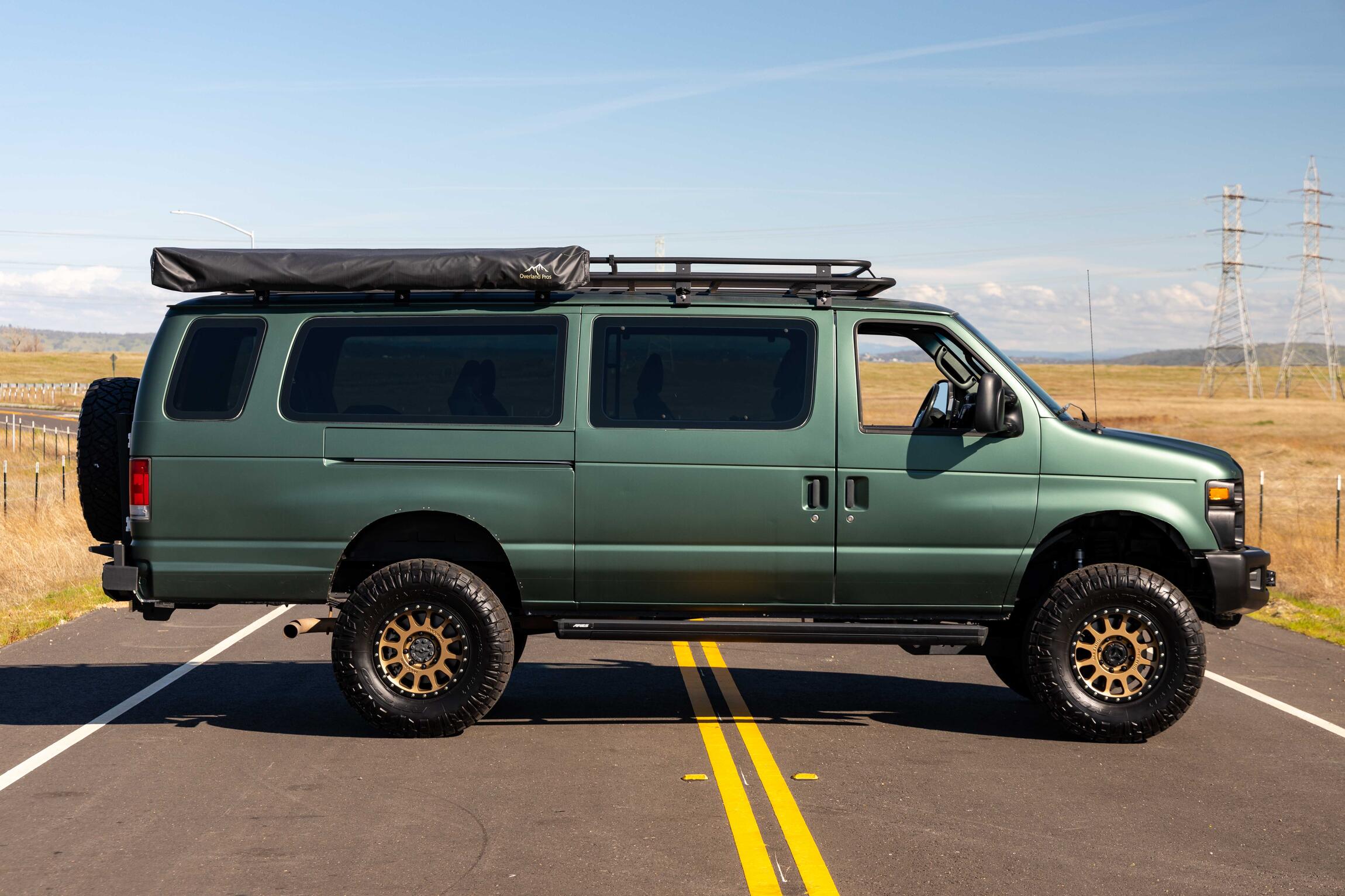 SOLD: 2009 Ford E-350 Super Duty XL 4x4