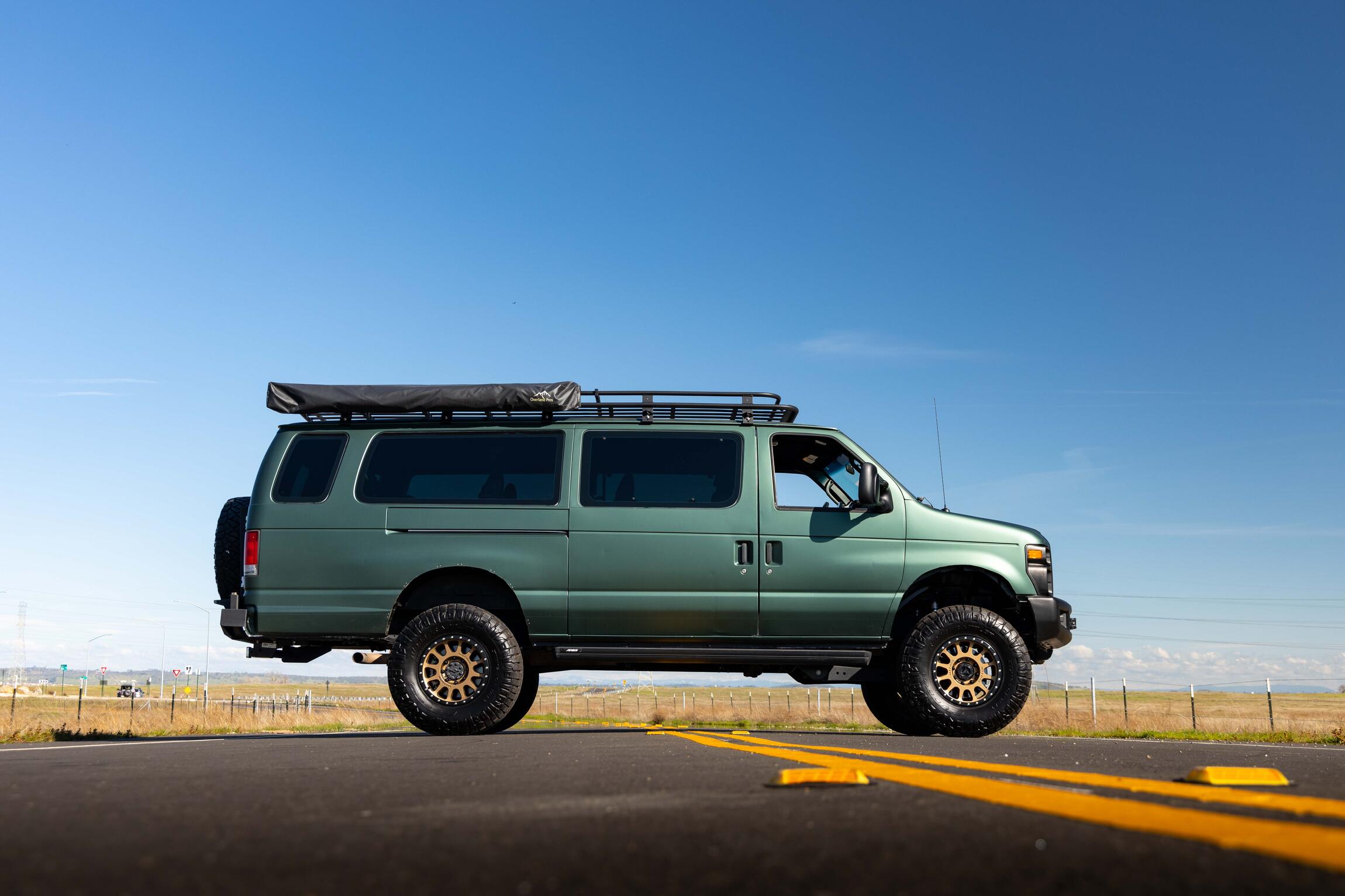 SOLD: 2009 Ford E-350 Super Duty XL 4x4