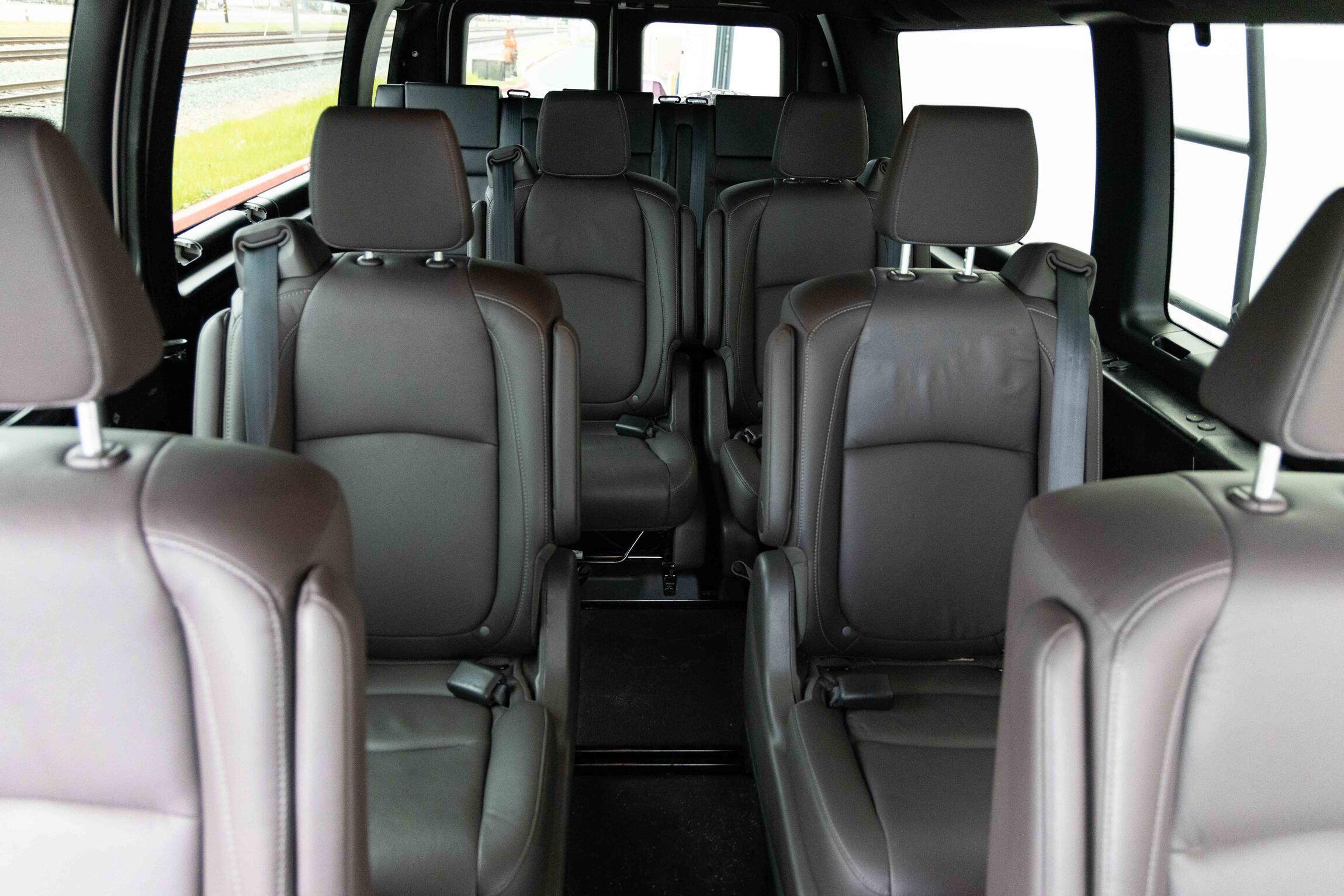 SOLD: 2009 Ford E-350 Super Duty XL 4x4