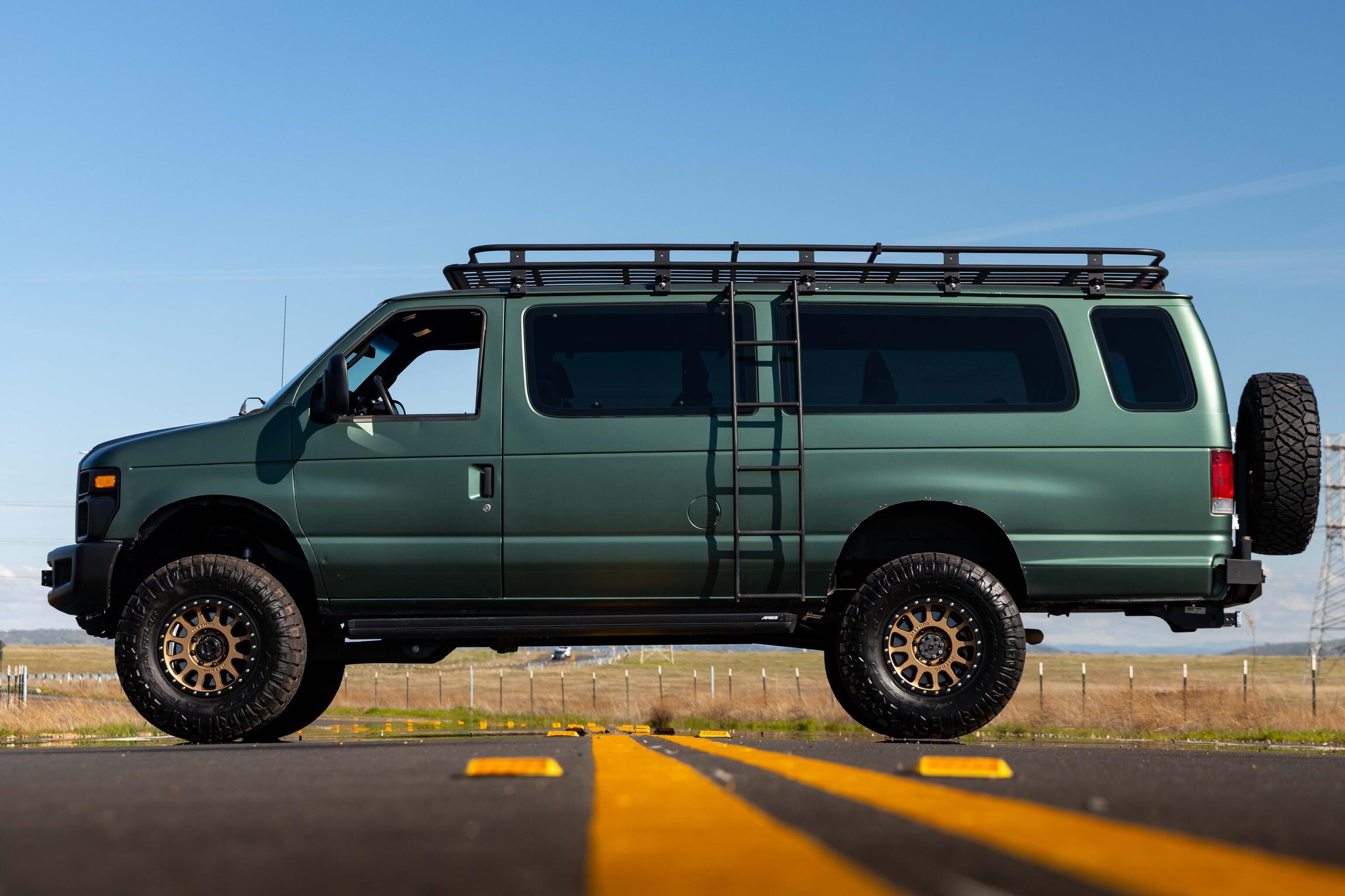 SOLD: 2009 Ford E-350 Super Duty XL 4x4