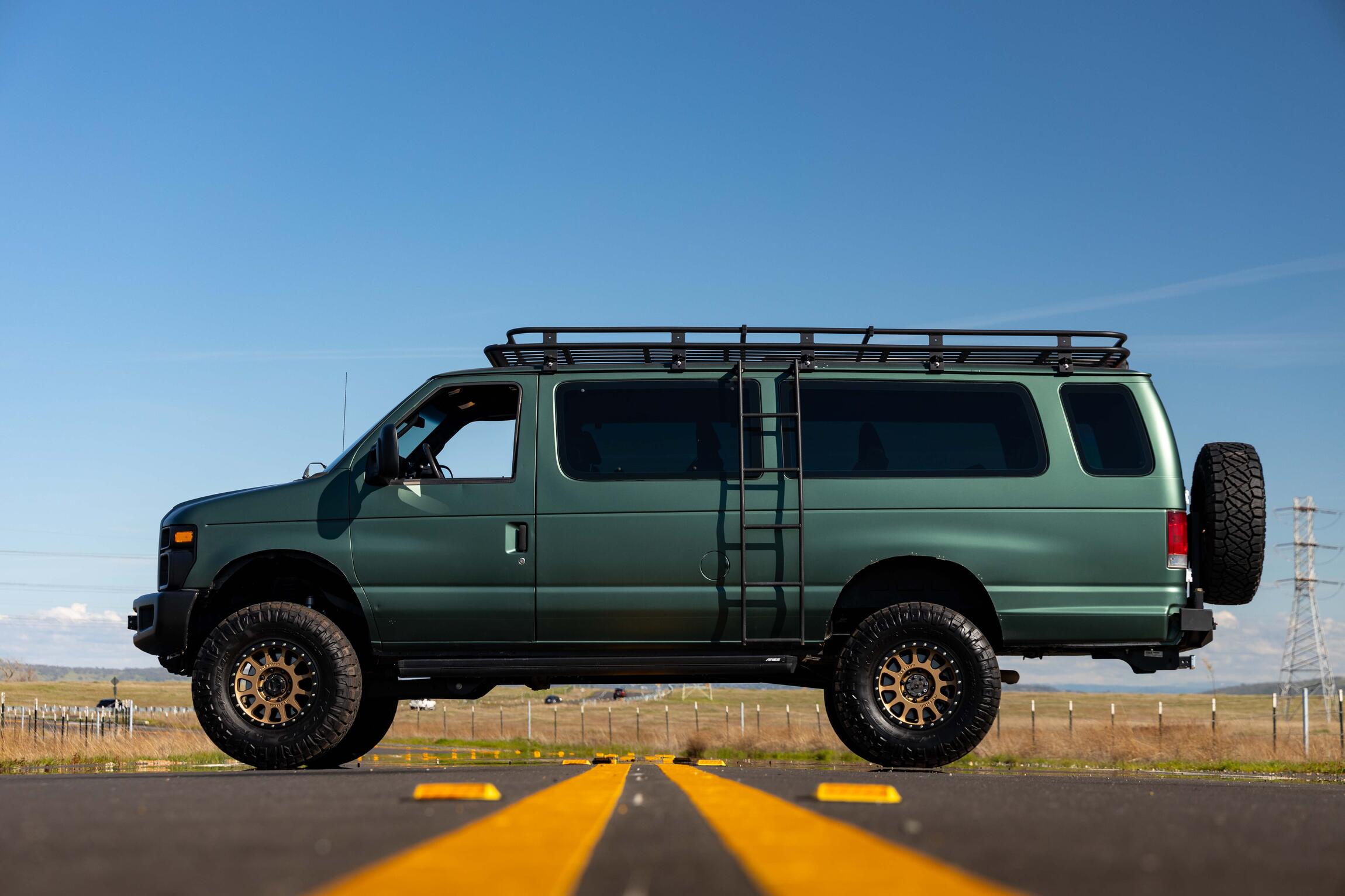 SOLD: 2009 Ford E-350 Super Duty XL 4x4