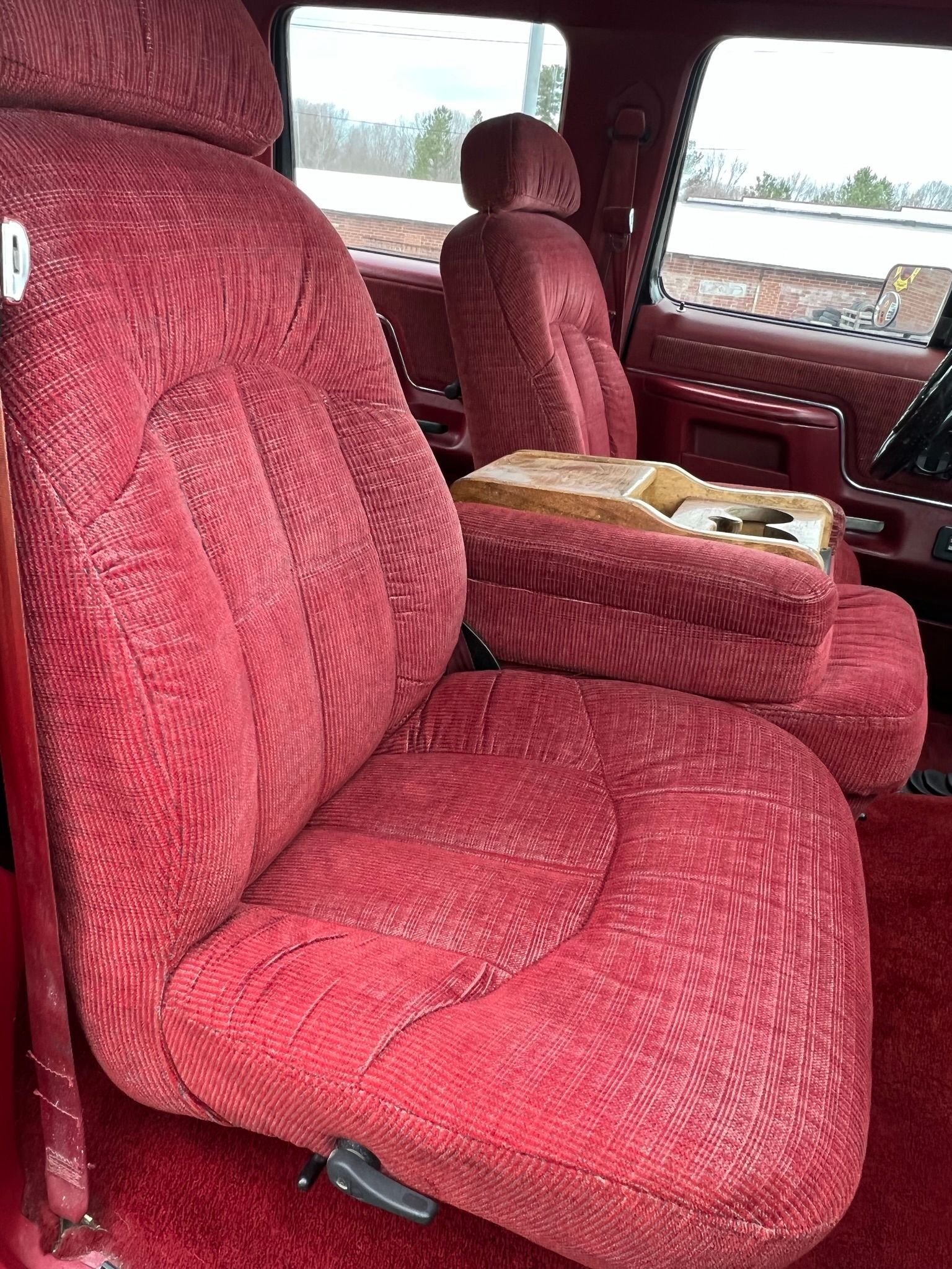 Sold: 1988 Ford F-350 XLT Lariat