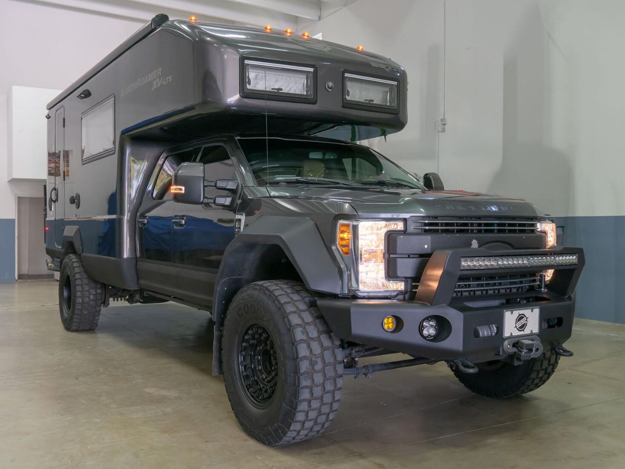 Sold: 2019 Earthroamer XV-LTS 228-1