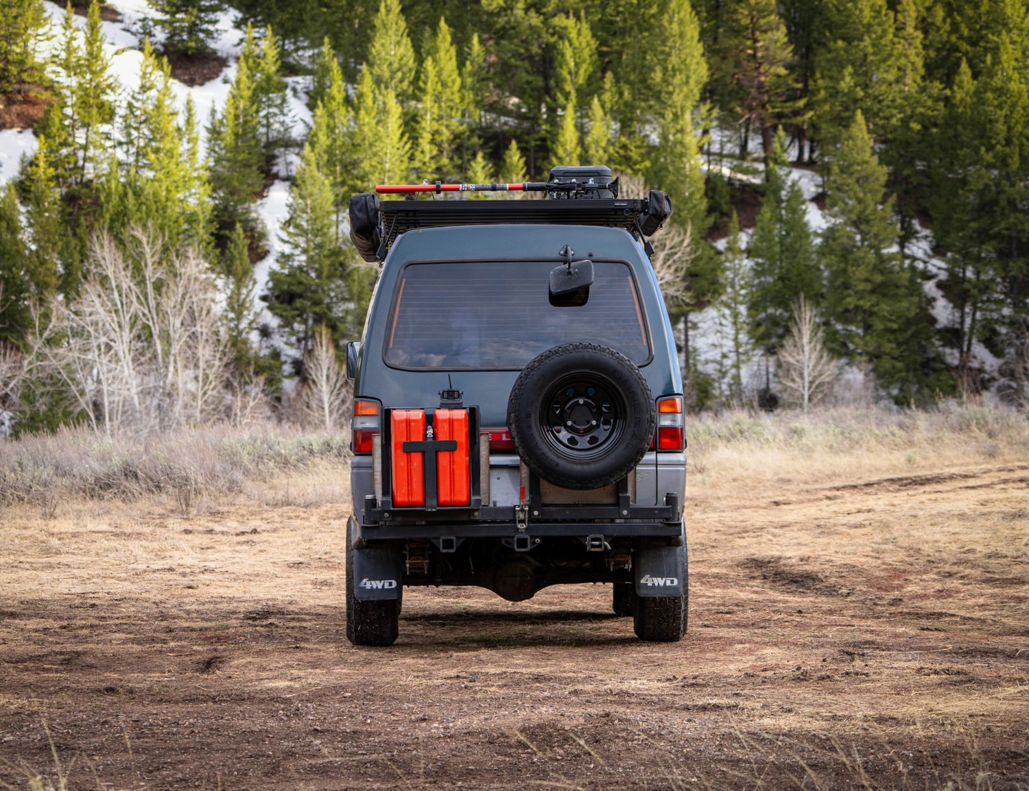 Sold: 1992 Mitsubishi Delica L300 Starwagon