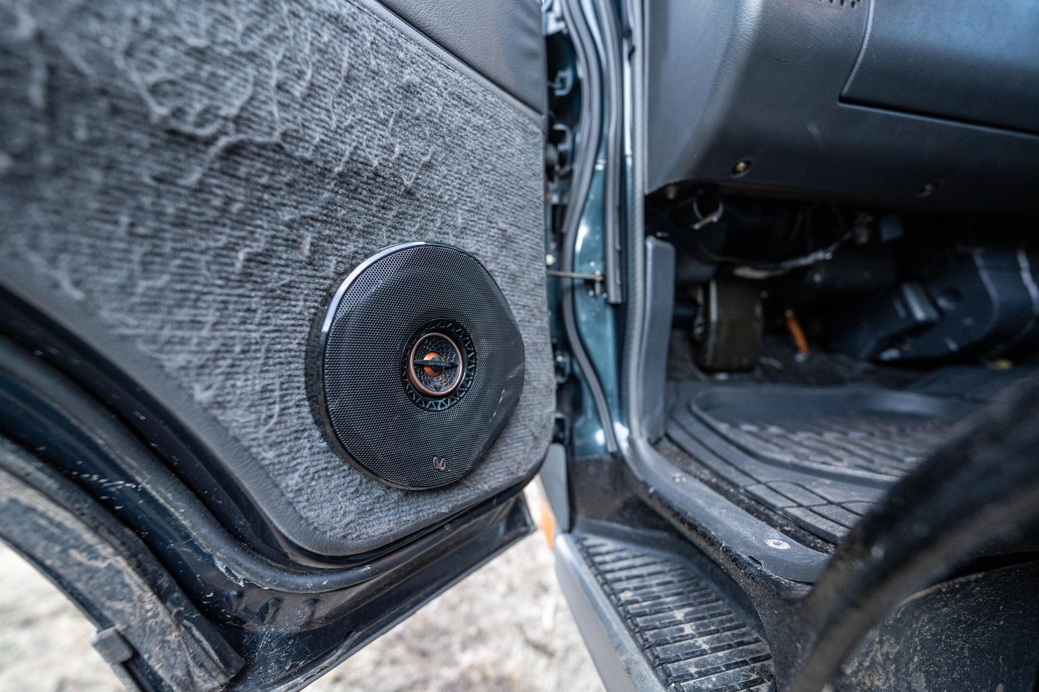 Sold: 1992 Mitsubishi Delica L300 Starwagon