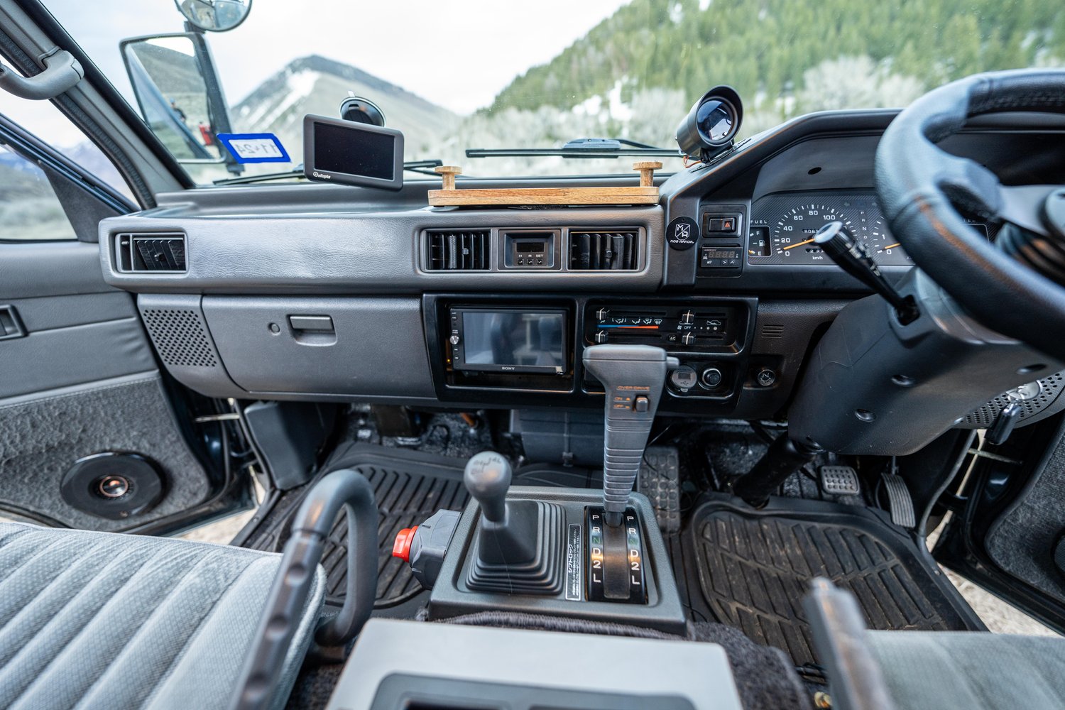 Sold: 1992 Mitsubishi Delica L300 Starwagon