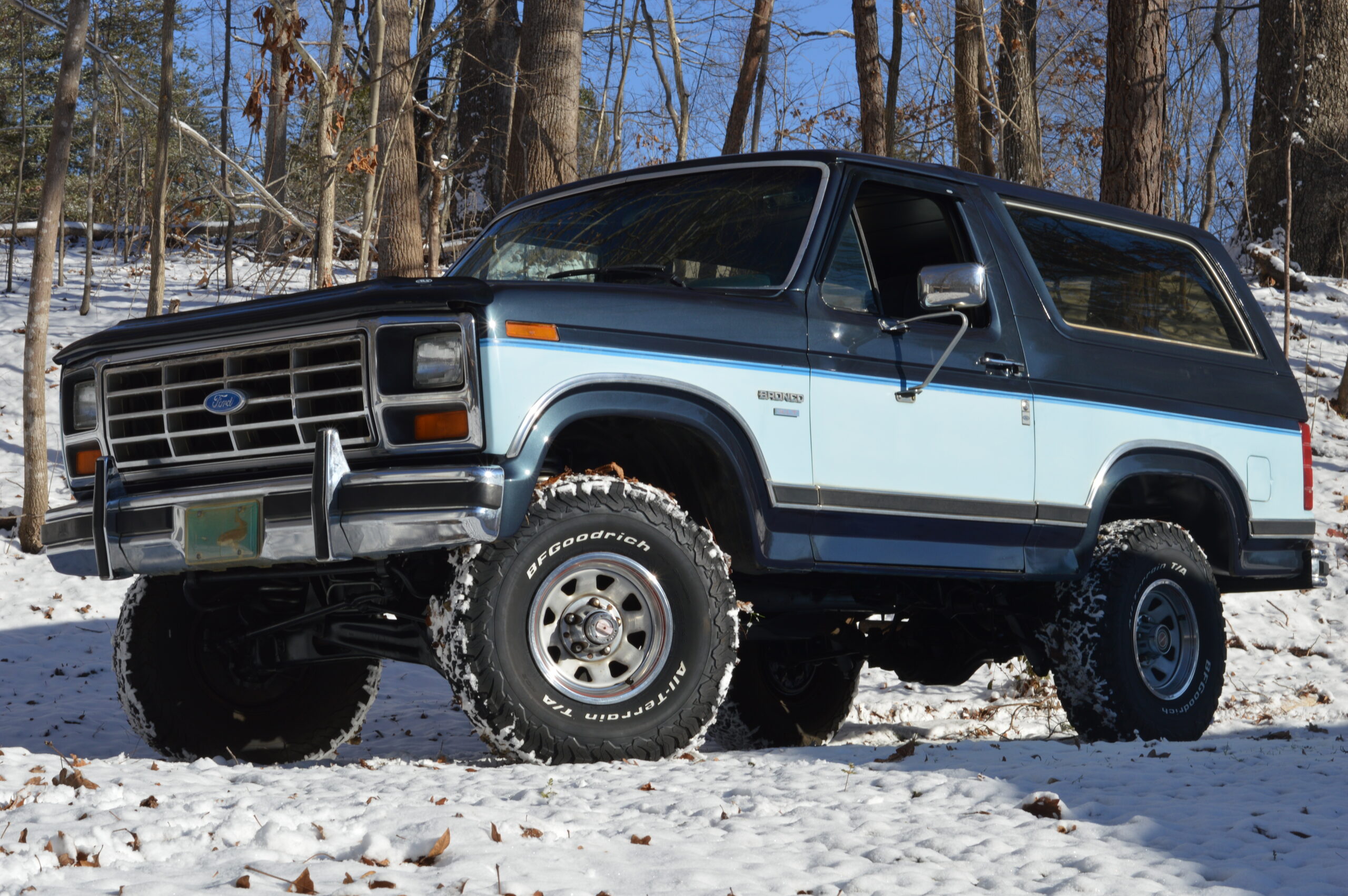 Sold: 1986 Ford Bronco XLT