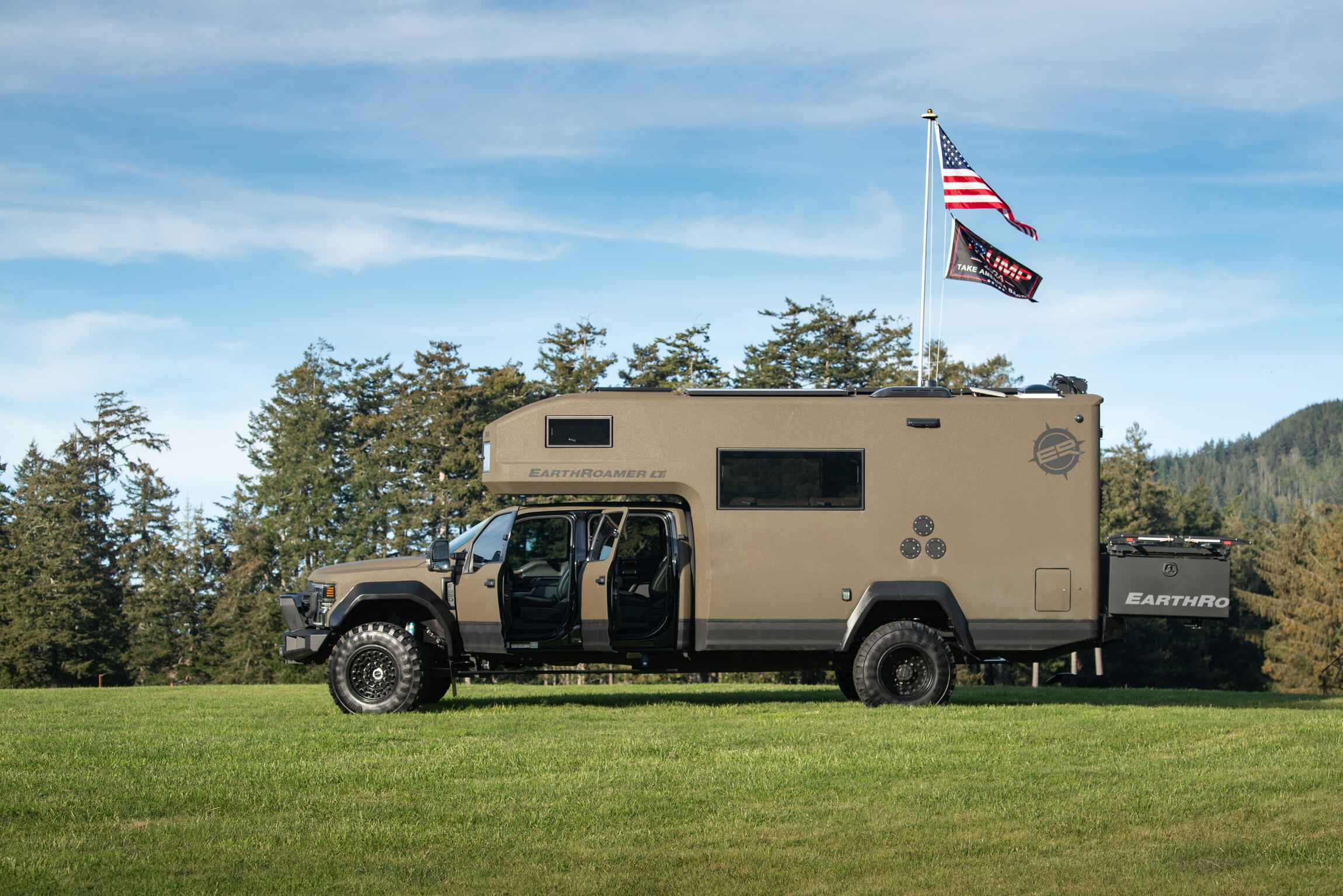 Sold: 2022 EarthRoamer XV-LTi 084 - 3
