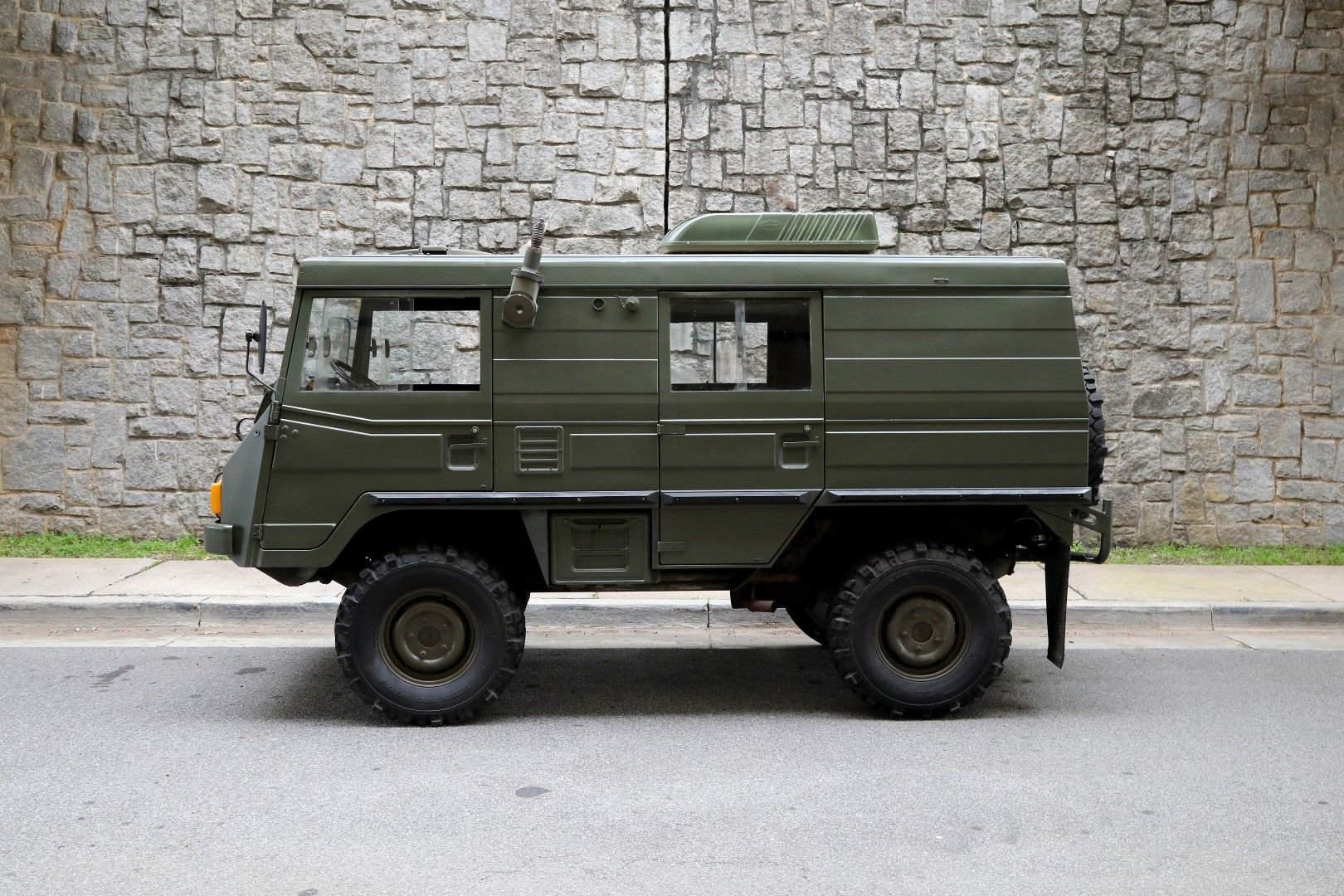 Sold: 1974 Pinzgauer 710K