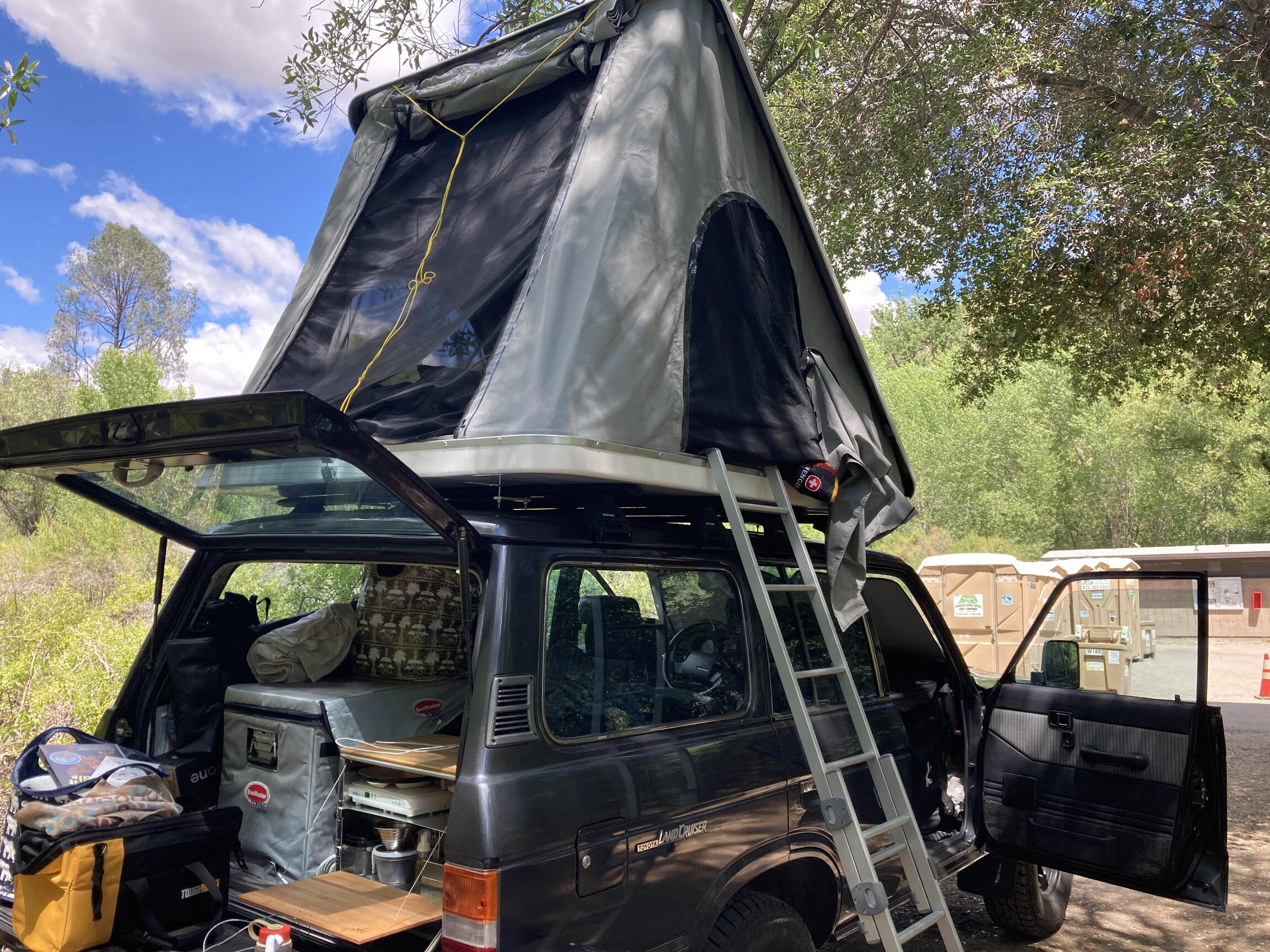 Sold: 1989 Toyota Land Cruiser FJ62