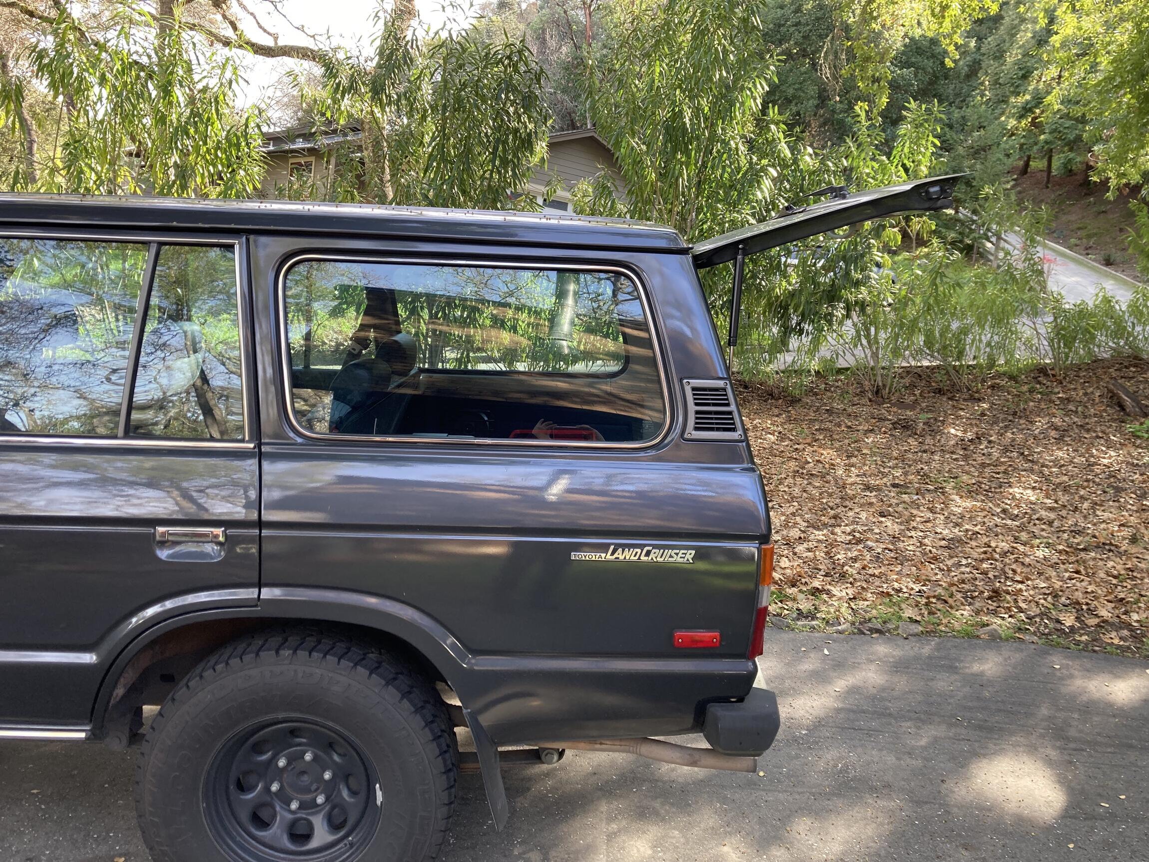 Sold: 1989 Toyota Land Cruiser FJ62