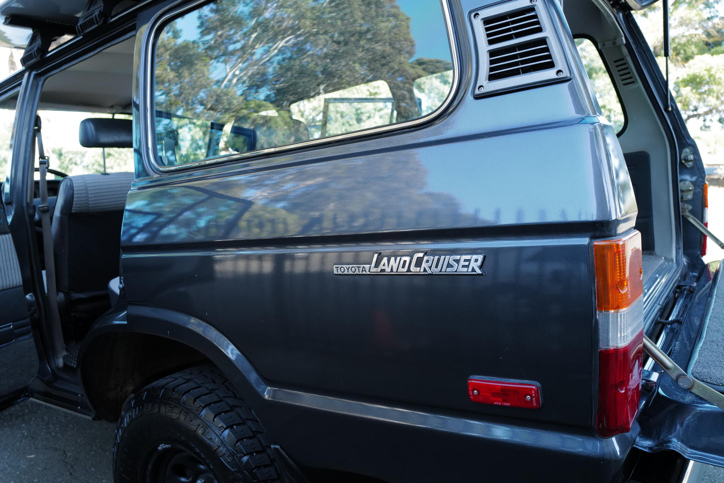 Sold: 1989 Toyota Land Cruiser FJ62