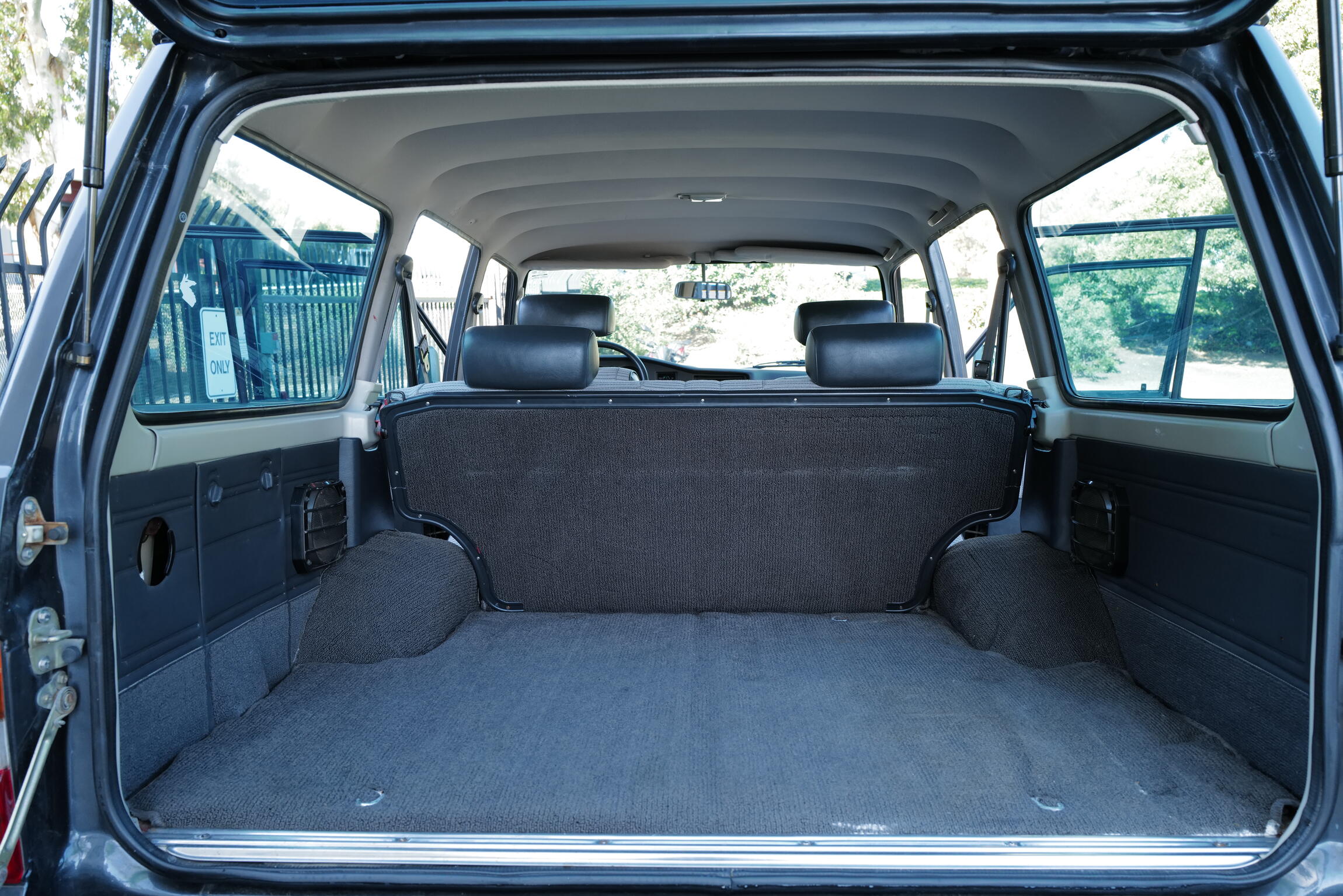 Sold: 1989 Toyota Land Cruiser FJ62