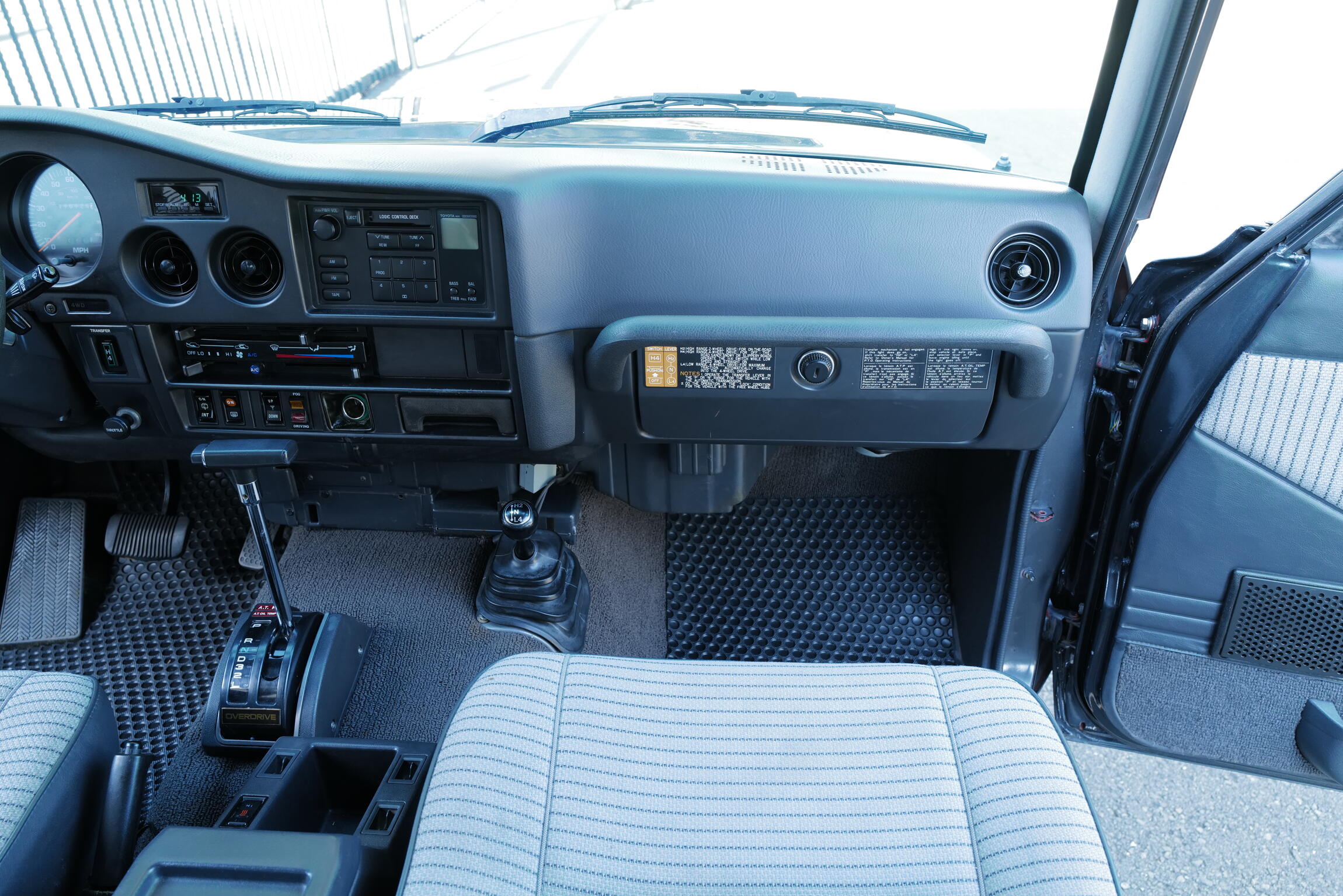 Sold: 1989 Toyota Land Cruiser FJ62