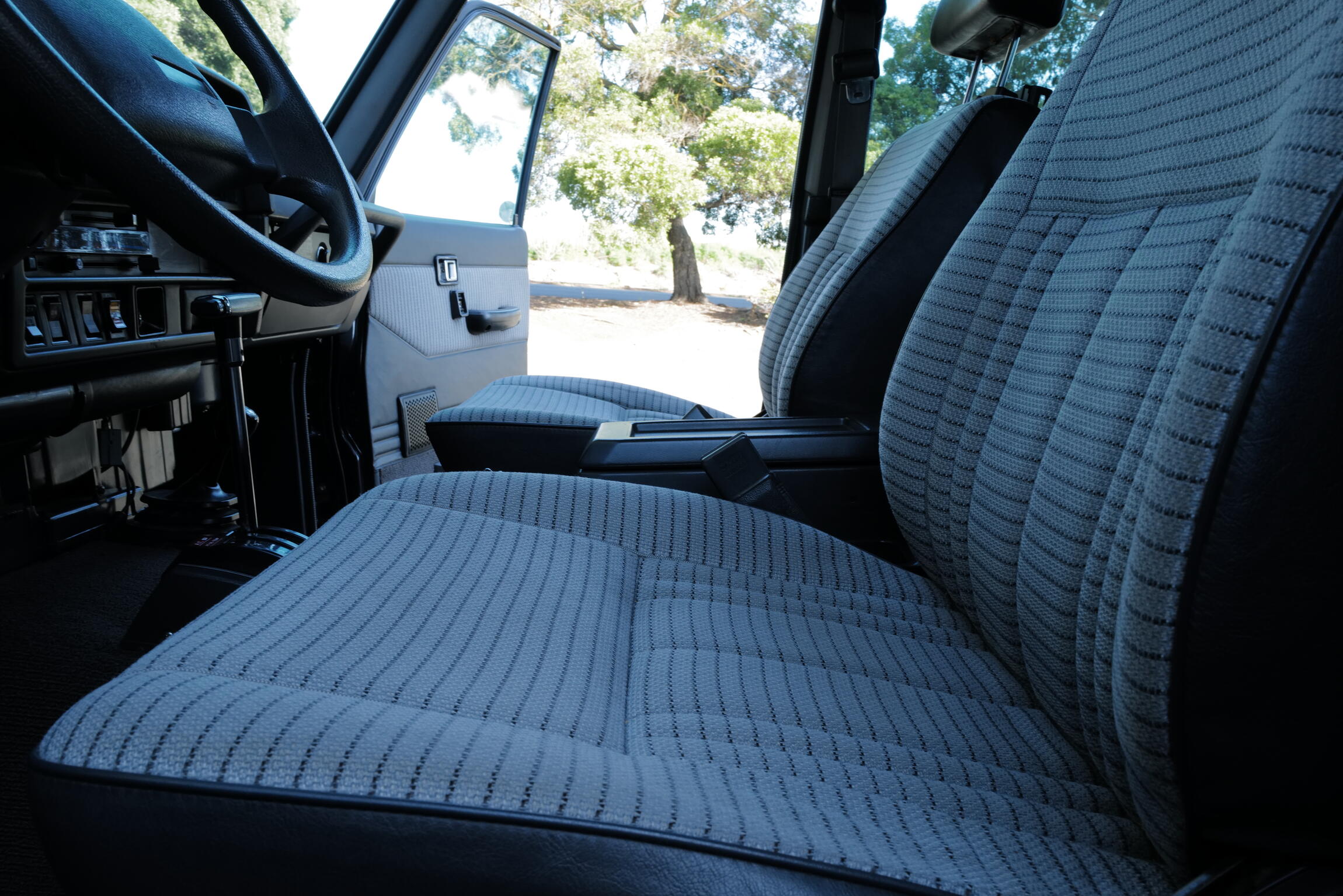 Sold: 1989 Toyota Land Cruiser FJ62