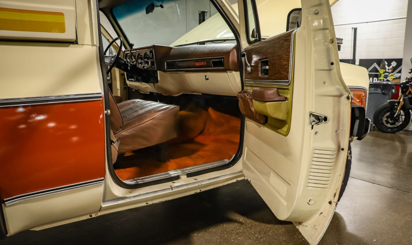 Sold: 1976 Chevrolet Blazer Chalet