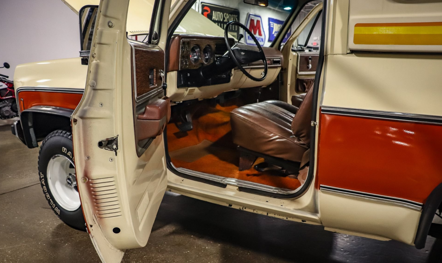 Sold: 1976 Chevrolet Blazer Chalet