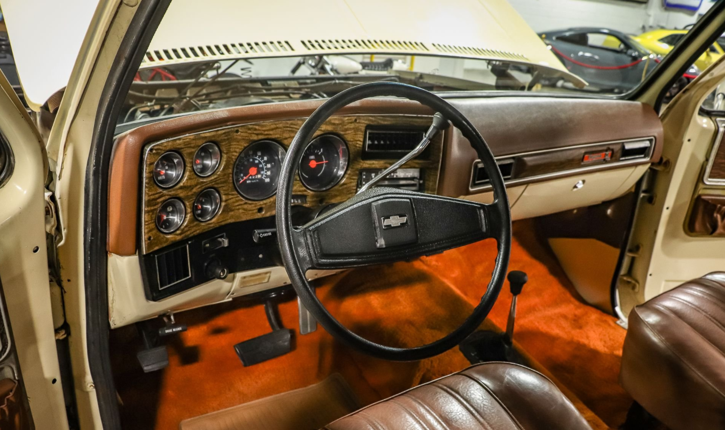 Sold: 1976 Chevrolet Blazer Chalet