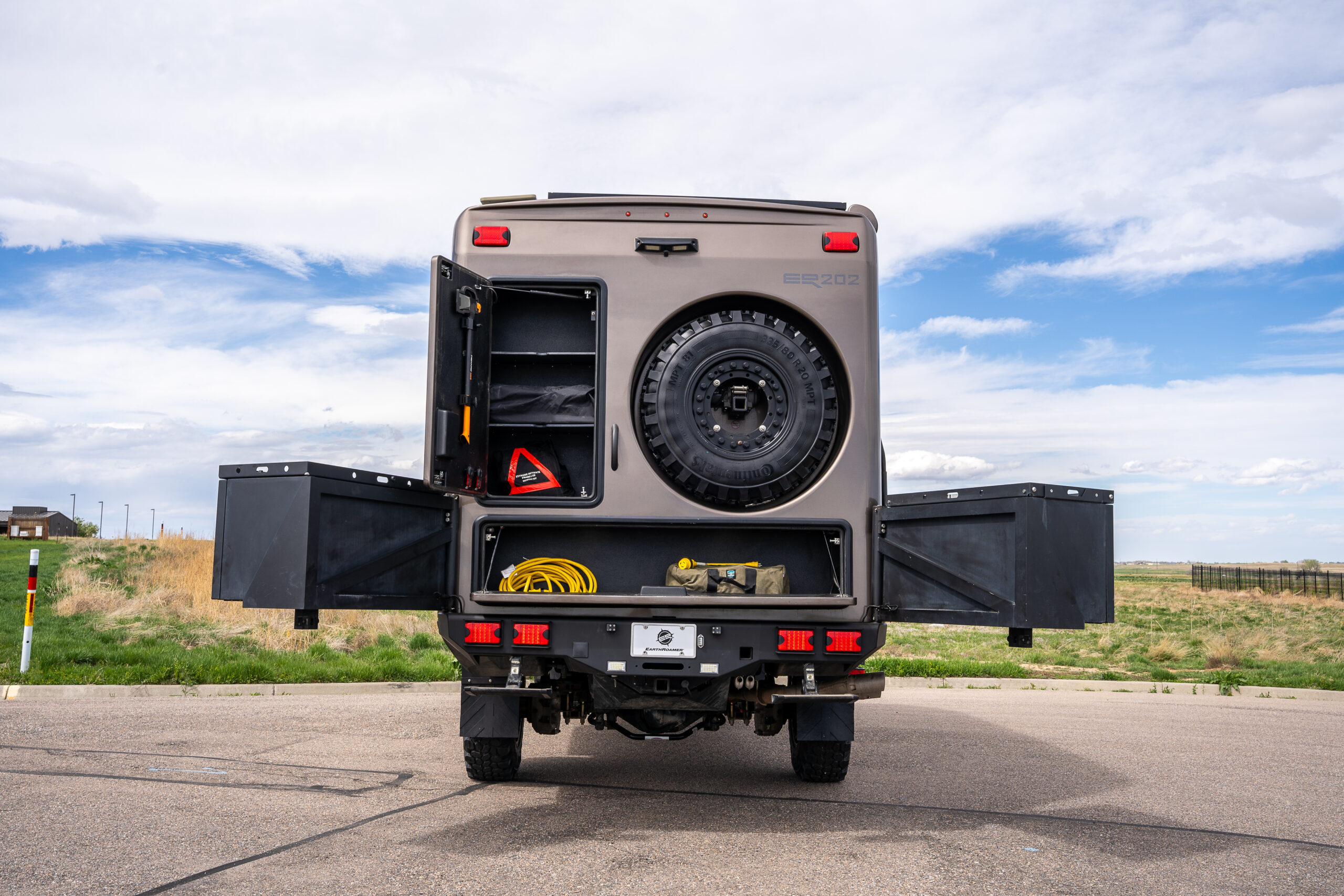 2018 EarthRoamer XV-LTS 202