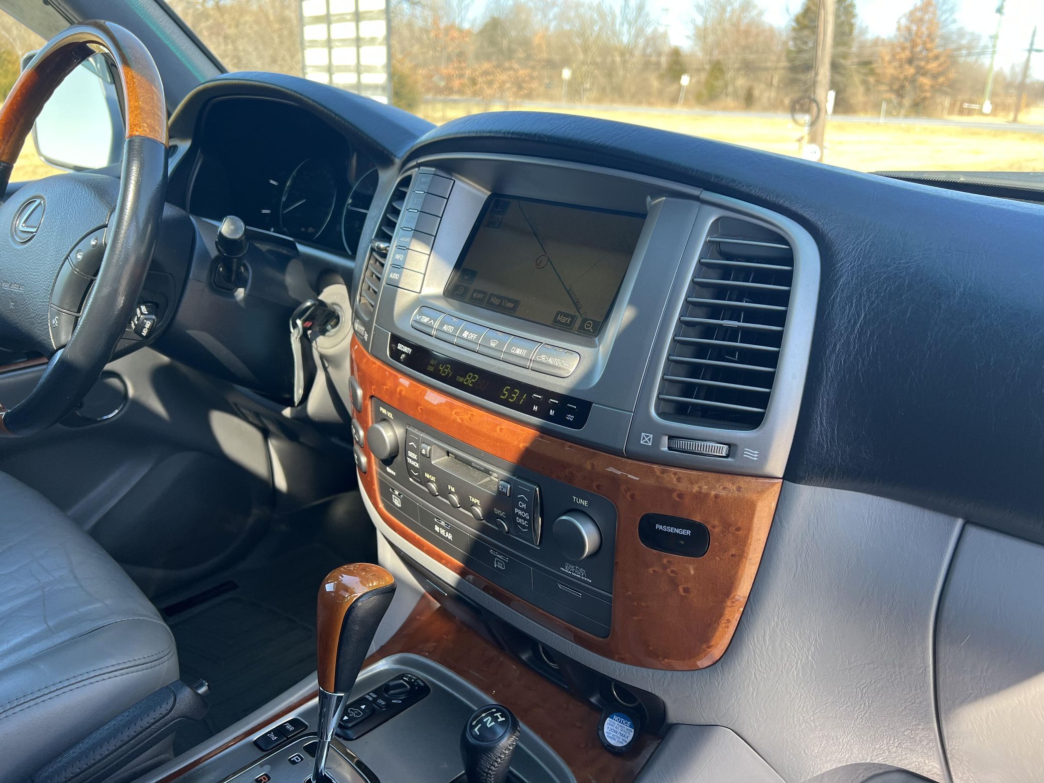 Sold: Modified 2005 Lexus LX 470