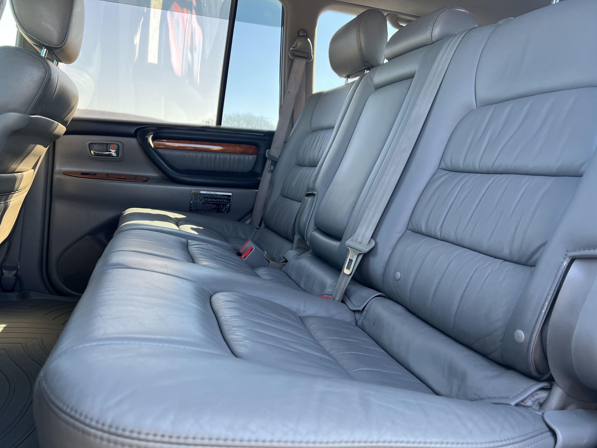 Sold: Modified 2005 Lexus LX 470