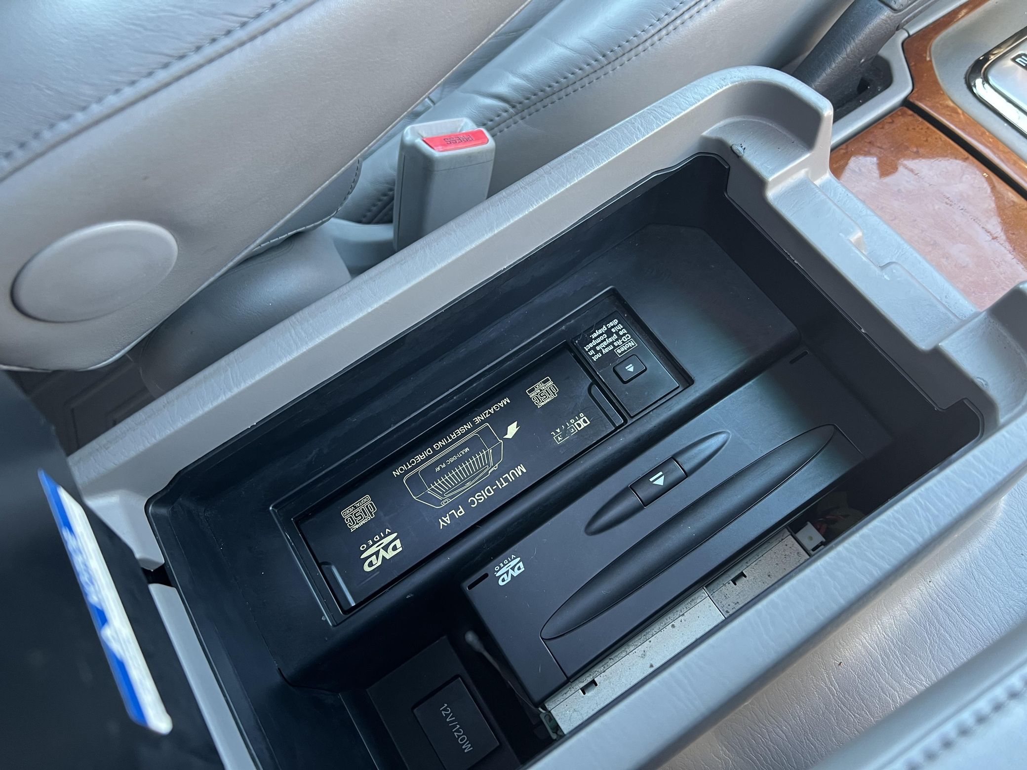 Sold: Modified 2005 Lexus LX 470