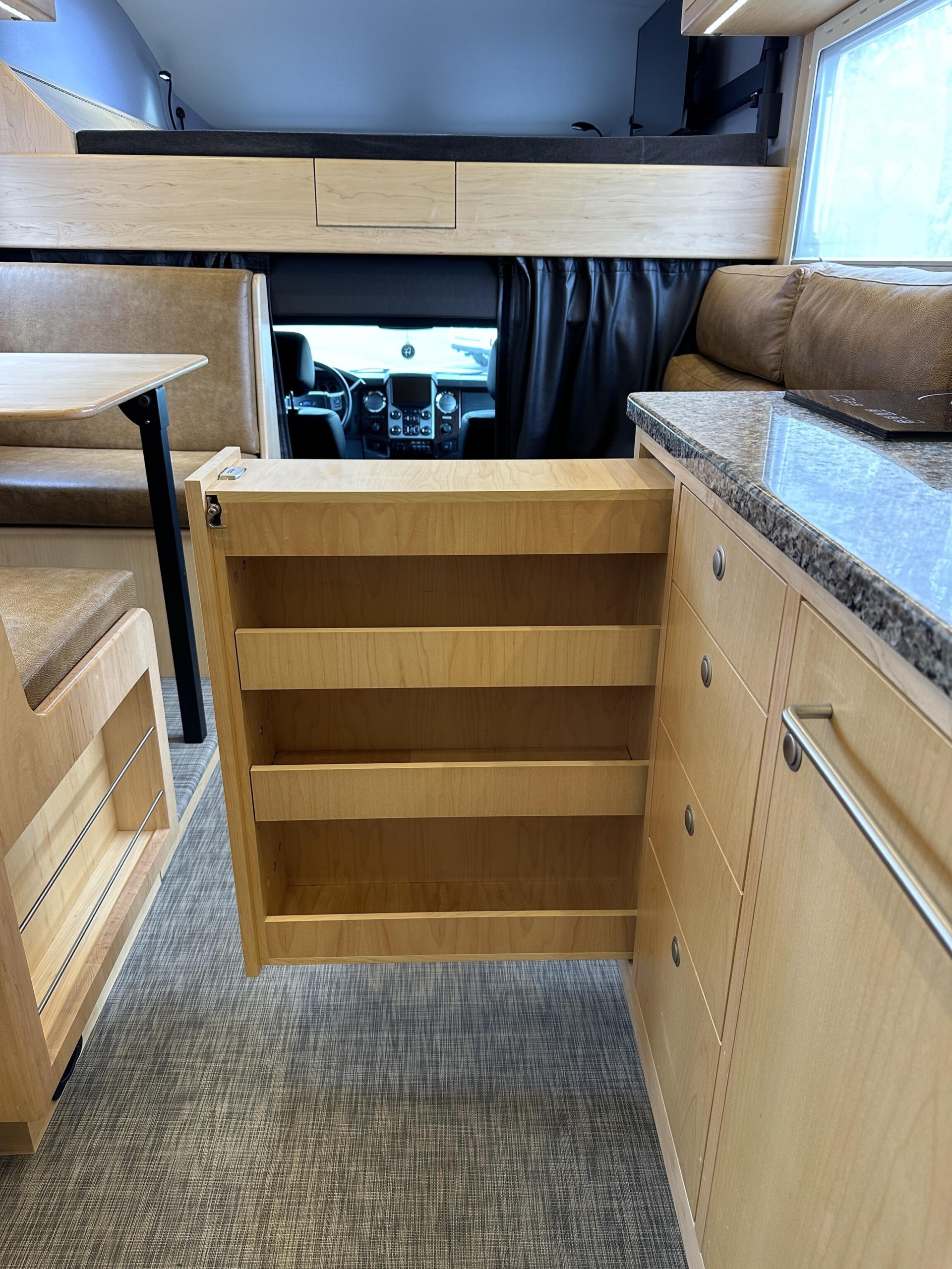 2016 Earthroamer XV-LTS 165