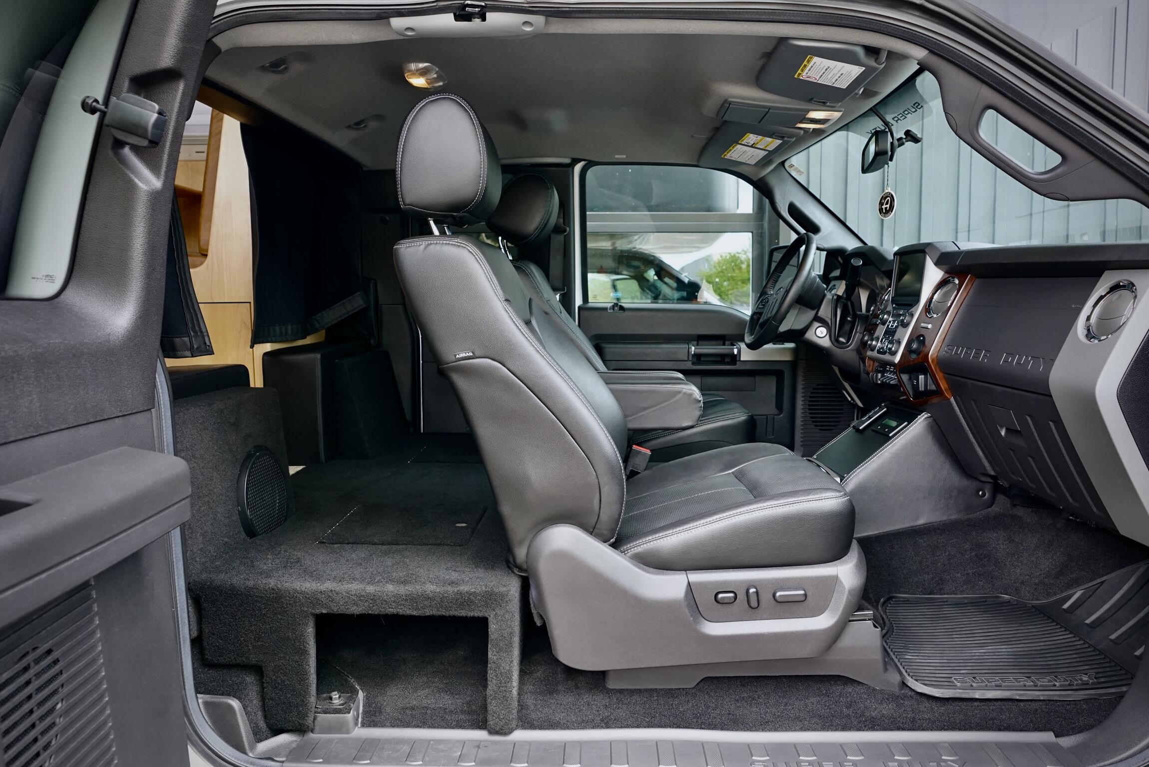 2016 Earthroamer XV-LTS 165