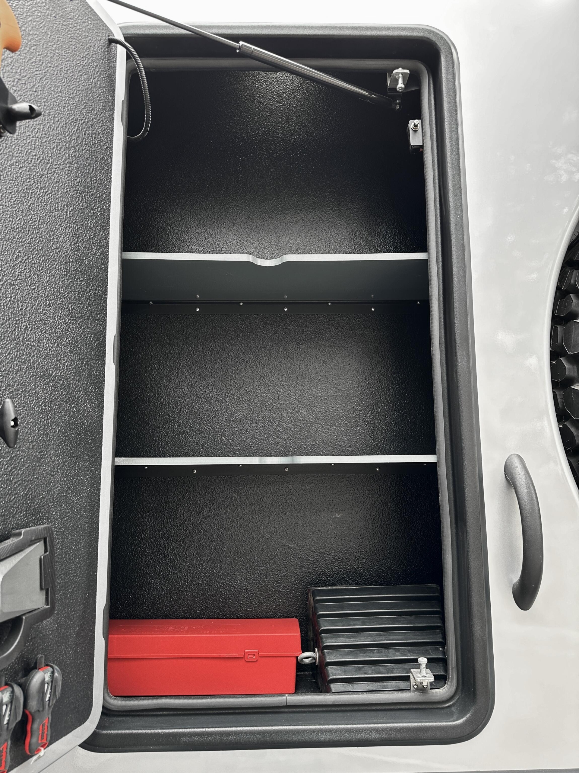 2016 Earthroamer XV-LTS 165