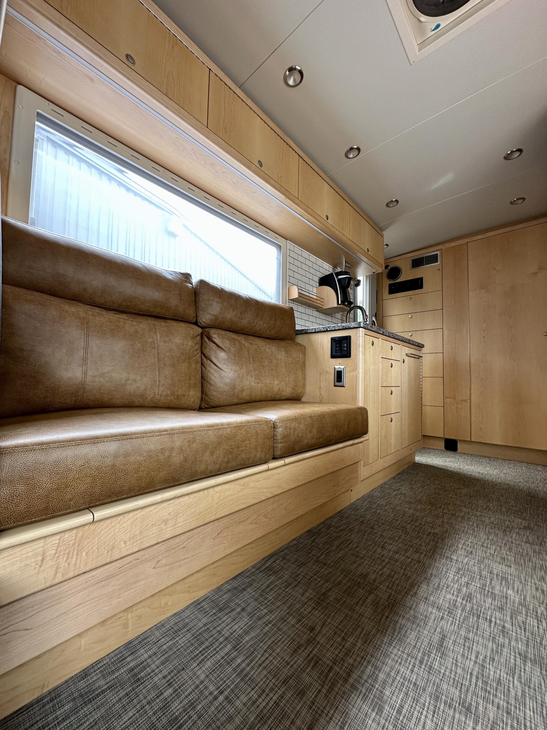 2016 Earthroamer XV-LTS 165