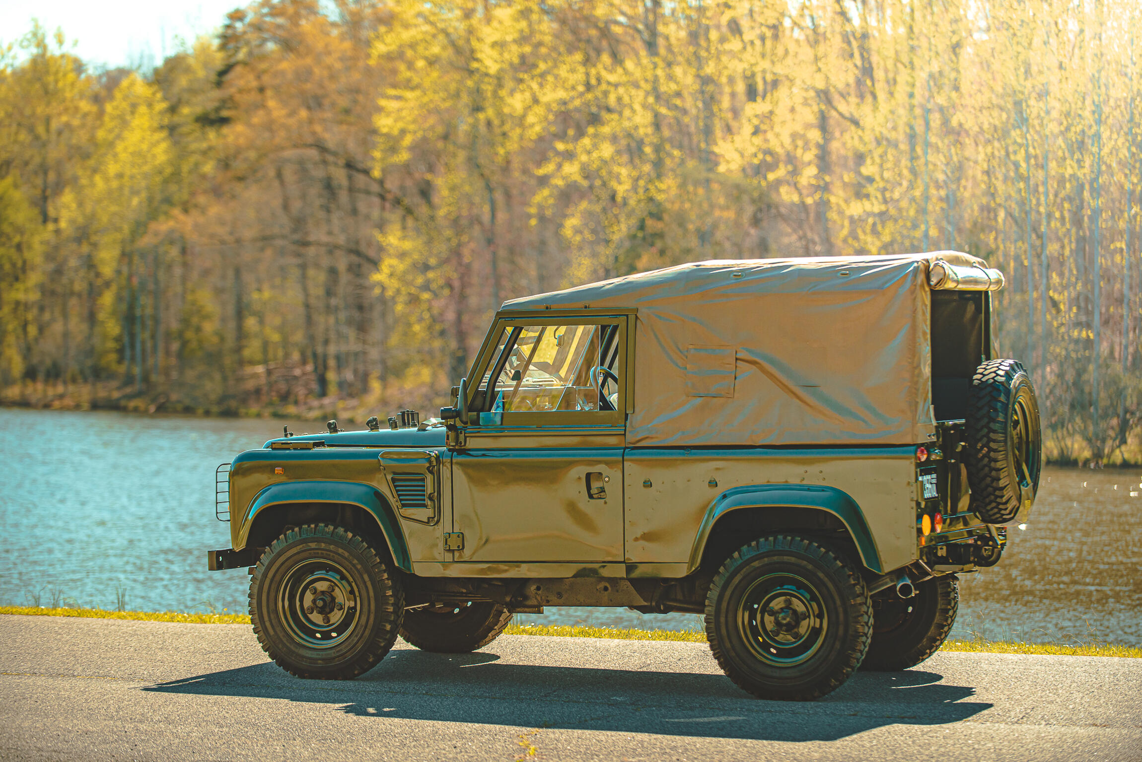 Sold: 1998 Land Rover Defender 90 Wolf