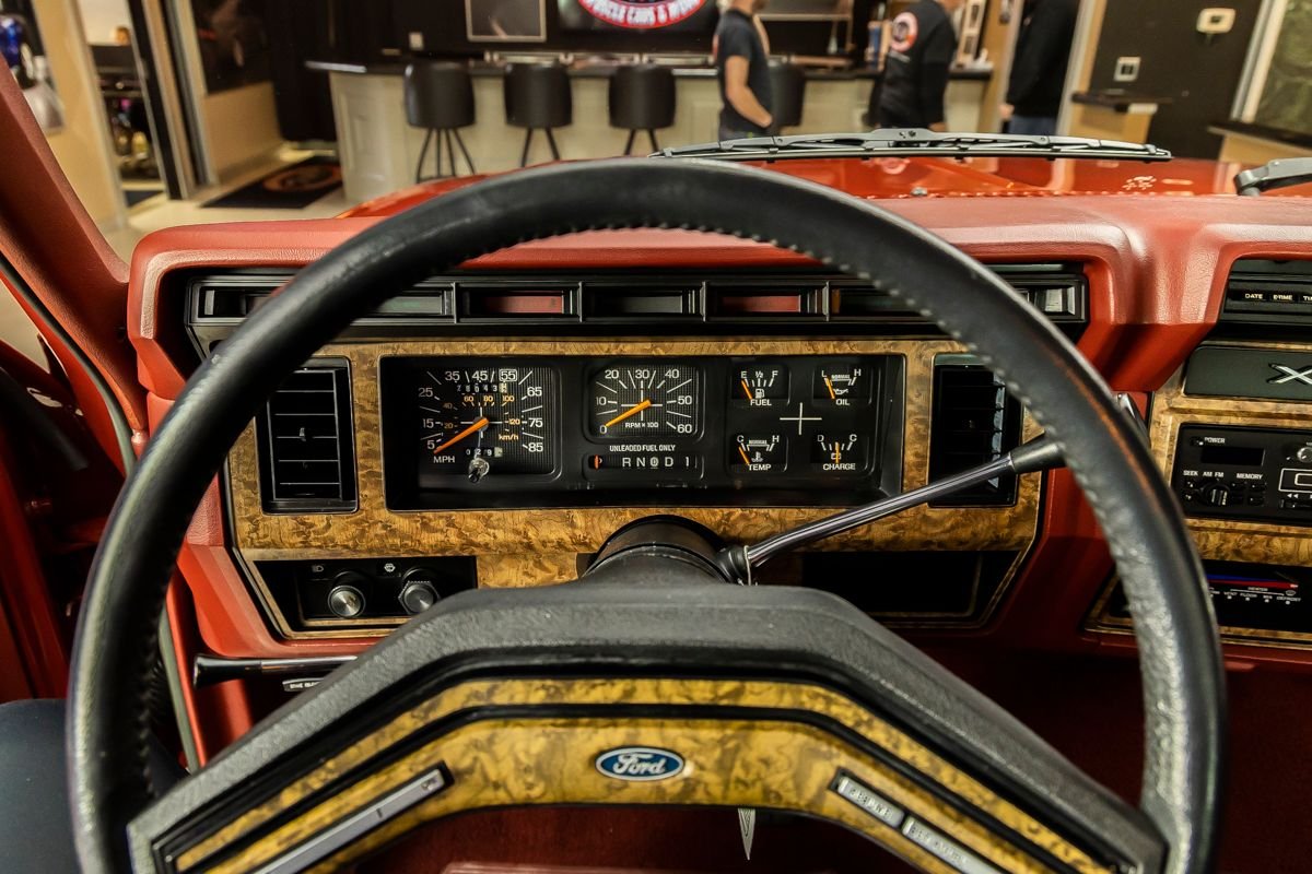 Sold: 1986 Ford F-150 XLT