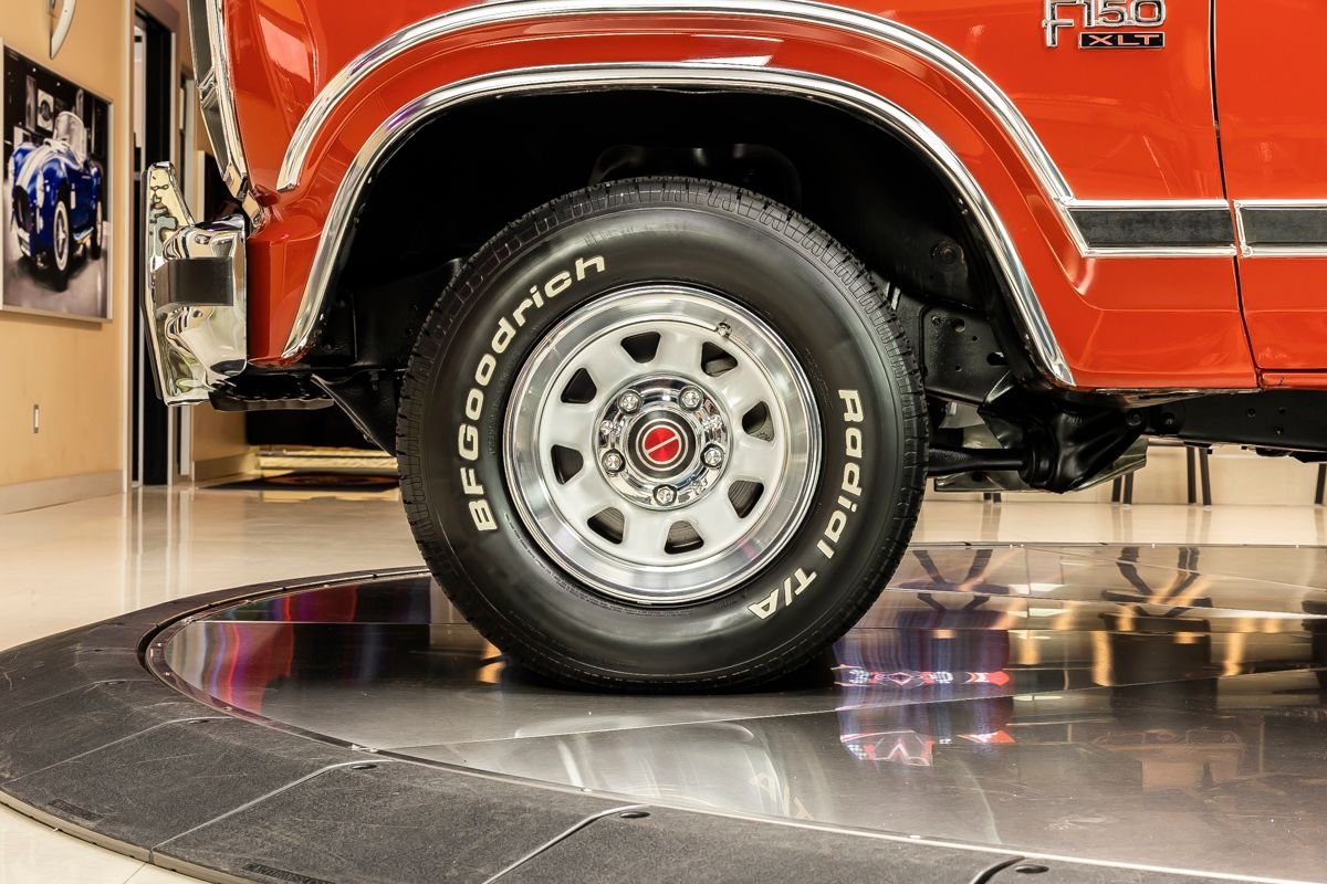 Sold: 1986 Ford F-150 XLT