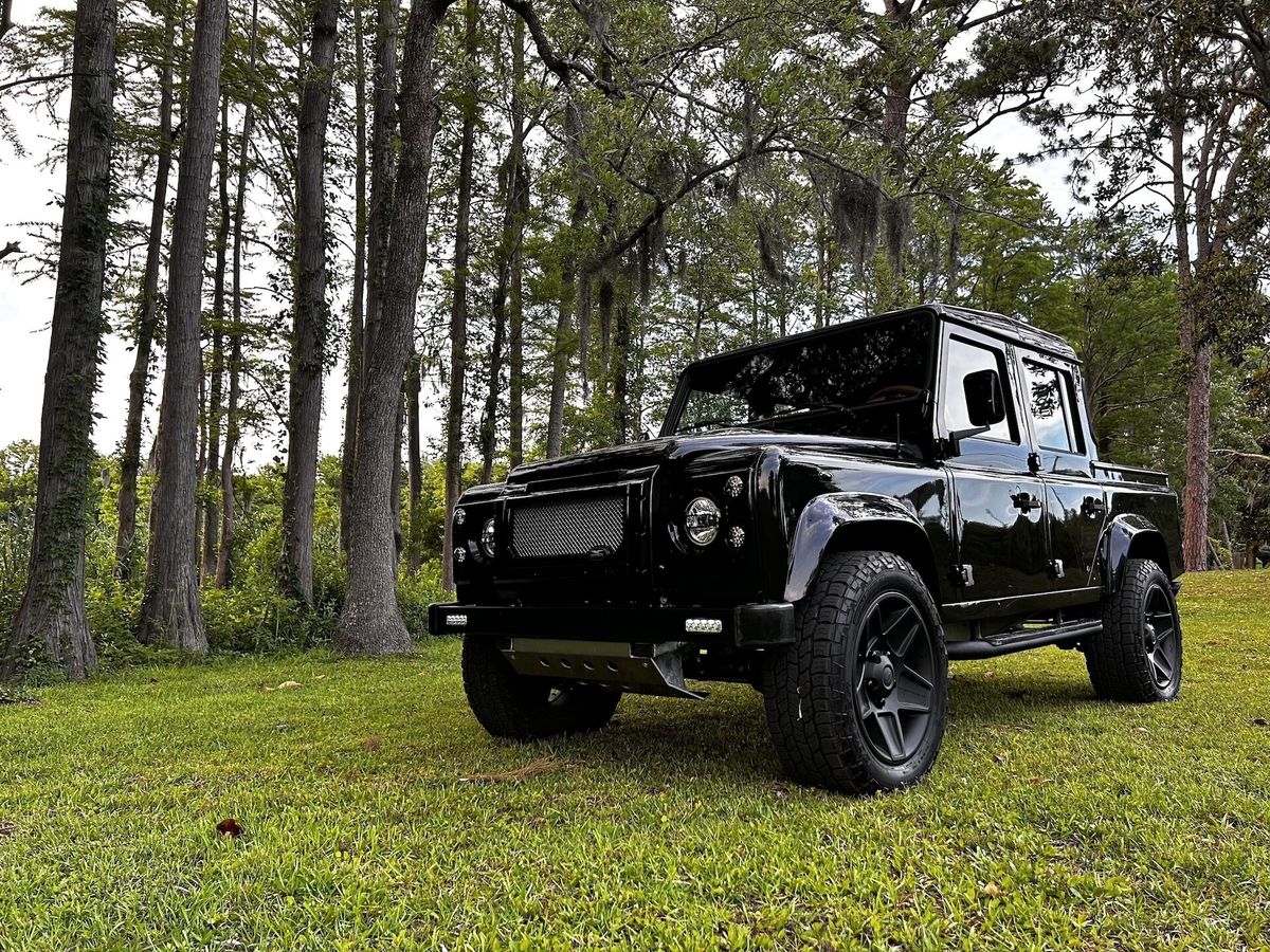 6.2L LS3 Powered-1997 Land Rover Defender 110 Double Cab Pickup