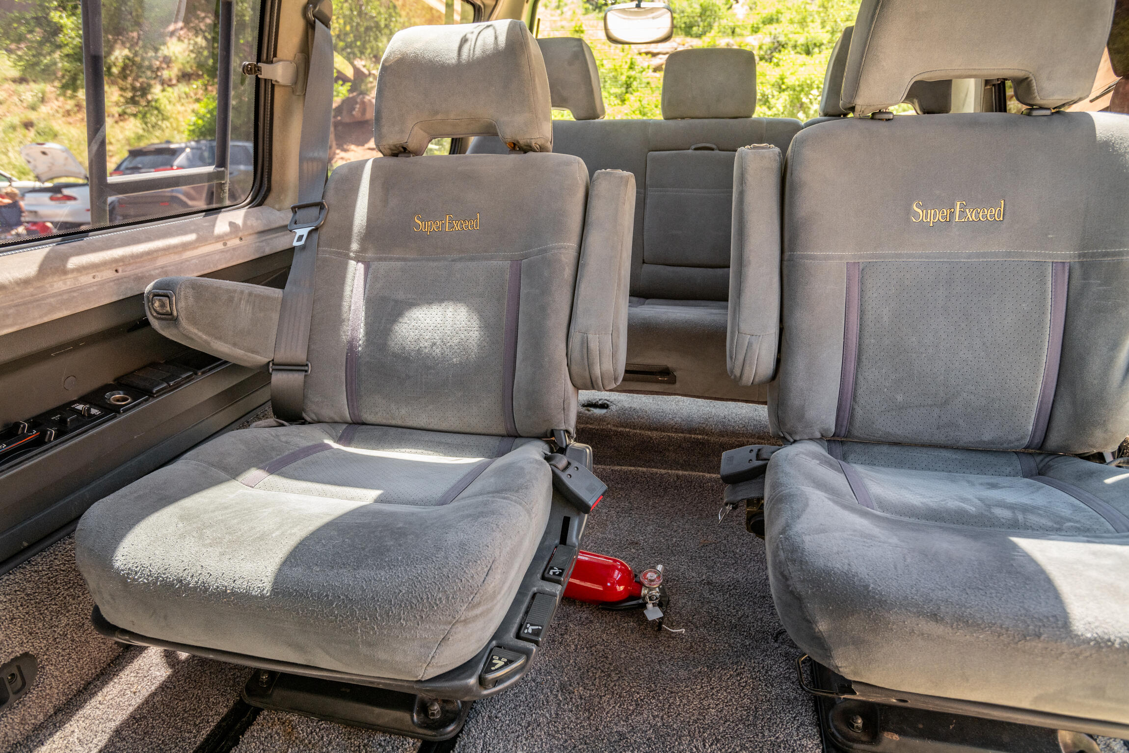 Sold: 1992 Mitsubishi Delica Star Wagon Super Exceed 4x4