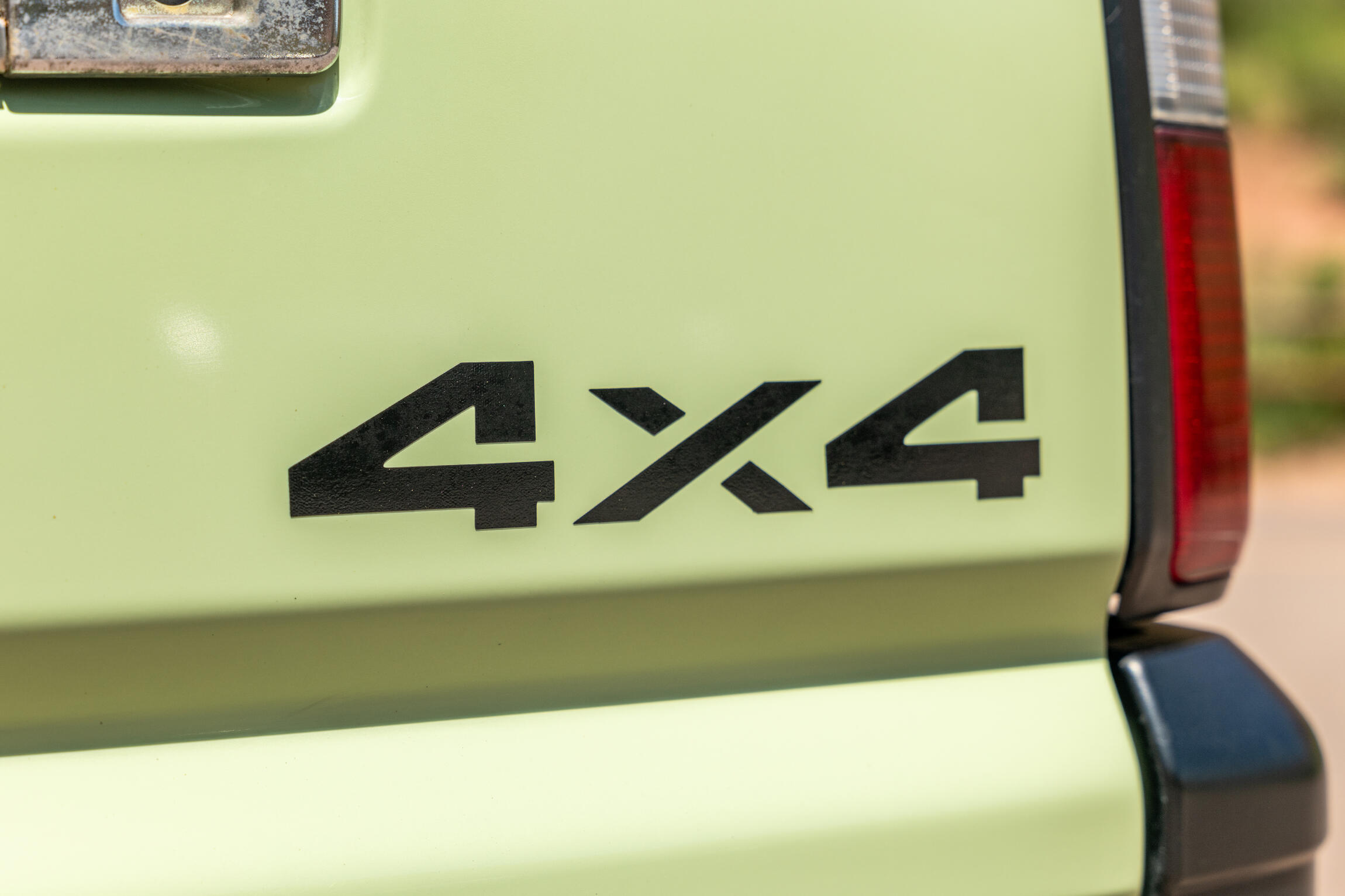 Sold: 1992 Mitsubishi Delica Star Wagon Super Exceed 4x4